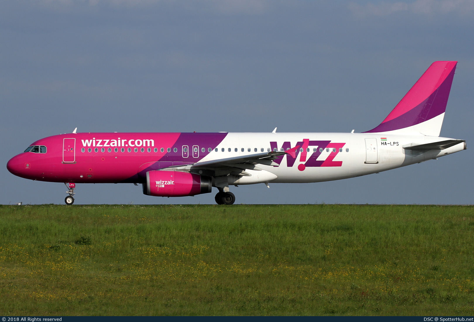 Photo of HA-LPS - Airbus A320-232 operated by Wizz Air