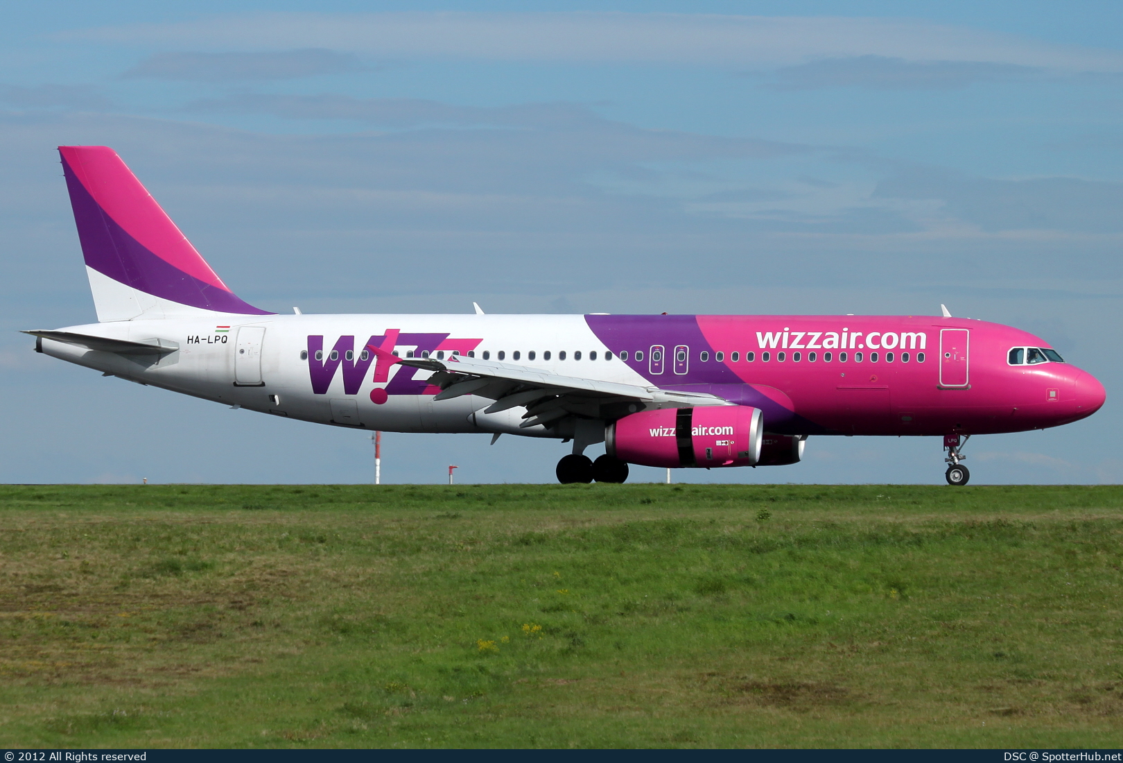 Photo of HA-LPQ - Airbus A320-232 operated by Wizz Air