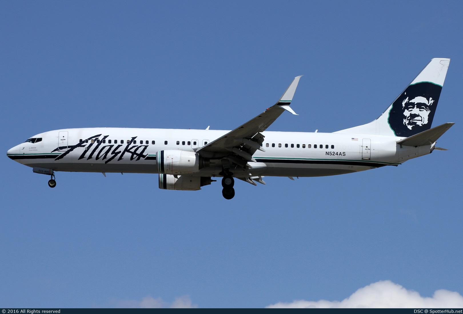 Photo of N524AS - Boeing 737-890 operated by Alaska Airlines