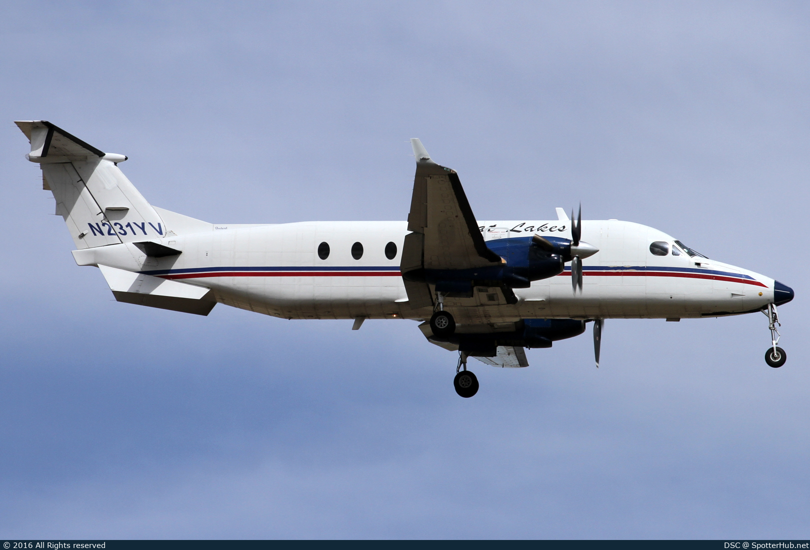 Photo of N231YV - Beechcraft 1900D operated by Great Lakes Airlines