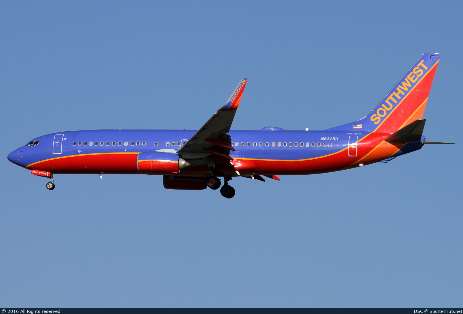 Photo of N8325D - Boeing 737-8H4 operated by Southwest Airlines