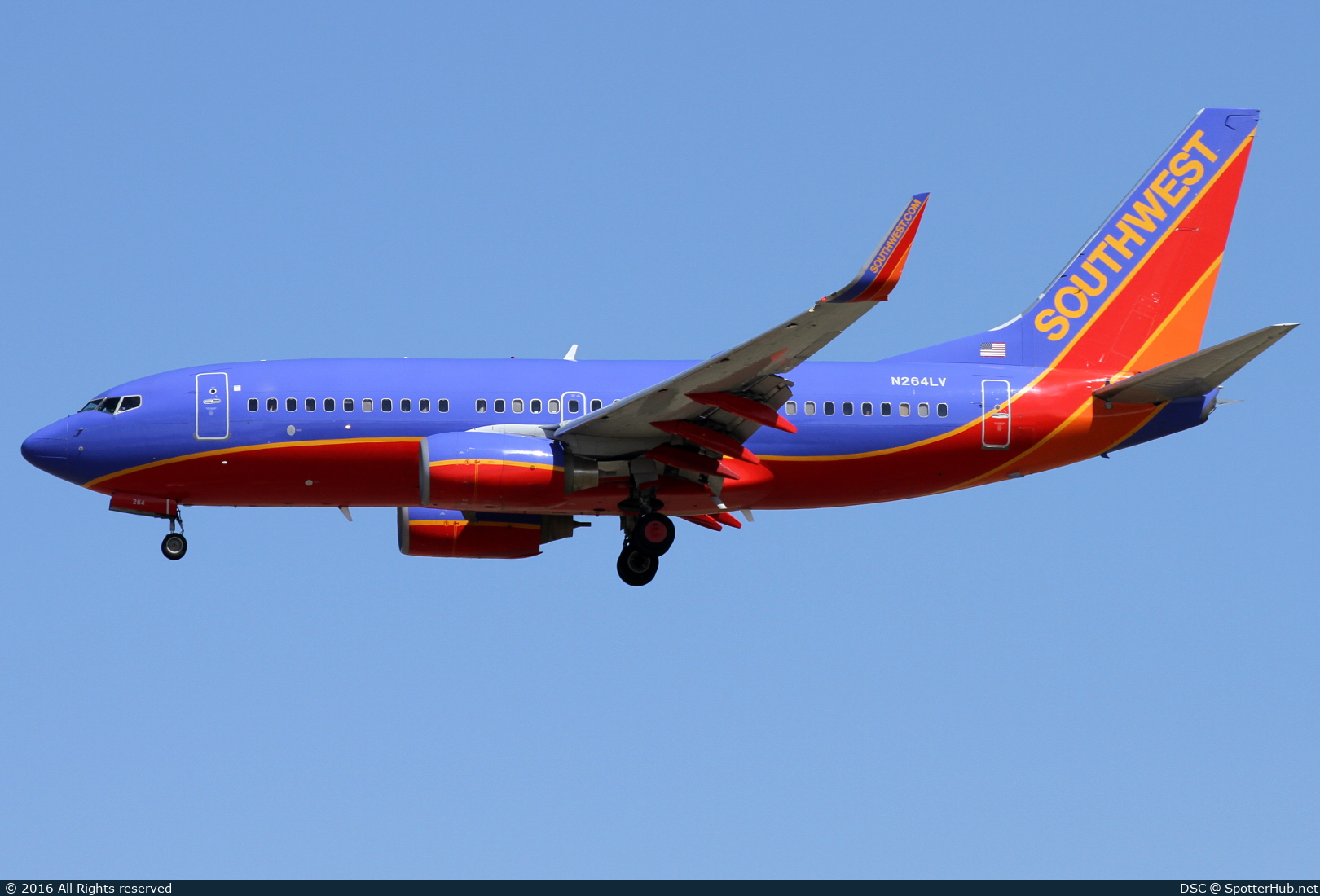 Photo of N264LV - Boeing 737-7H4 operated by Southwest Airlines