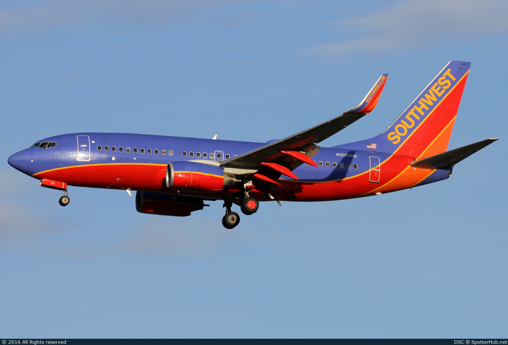 Photo of N215WN - Boeing 737-7H4 operated by Southwest Airlines