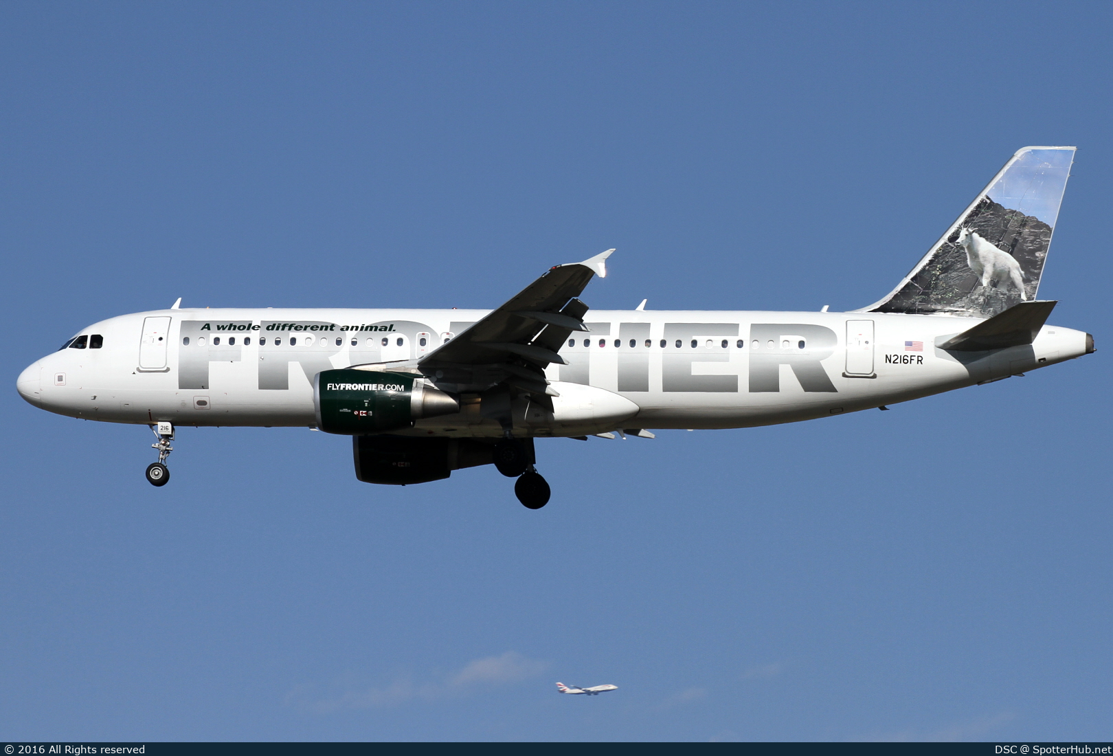 Photo of N216FR - Airbus A320-214 operated by Frontier Airlines