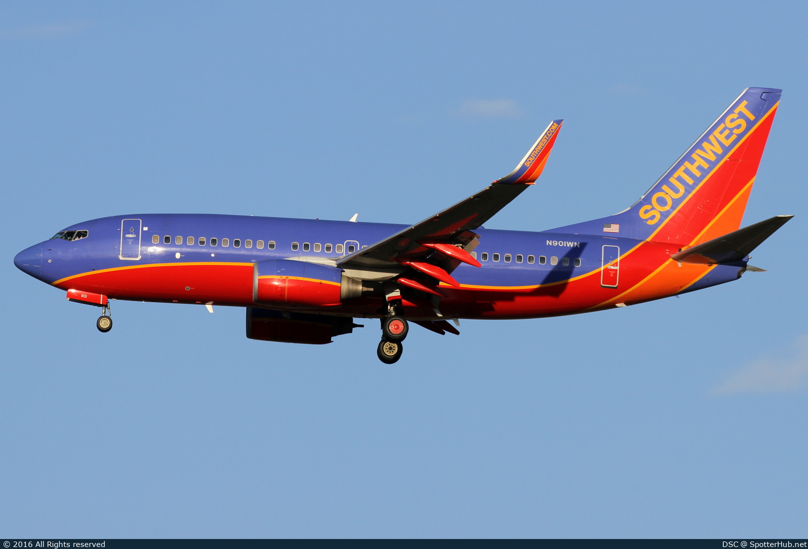 Photo of N901WN - Boeing 737-7H4 operated by Southwest Airlines