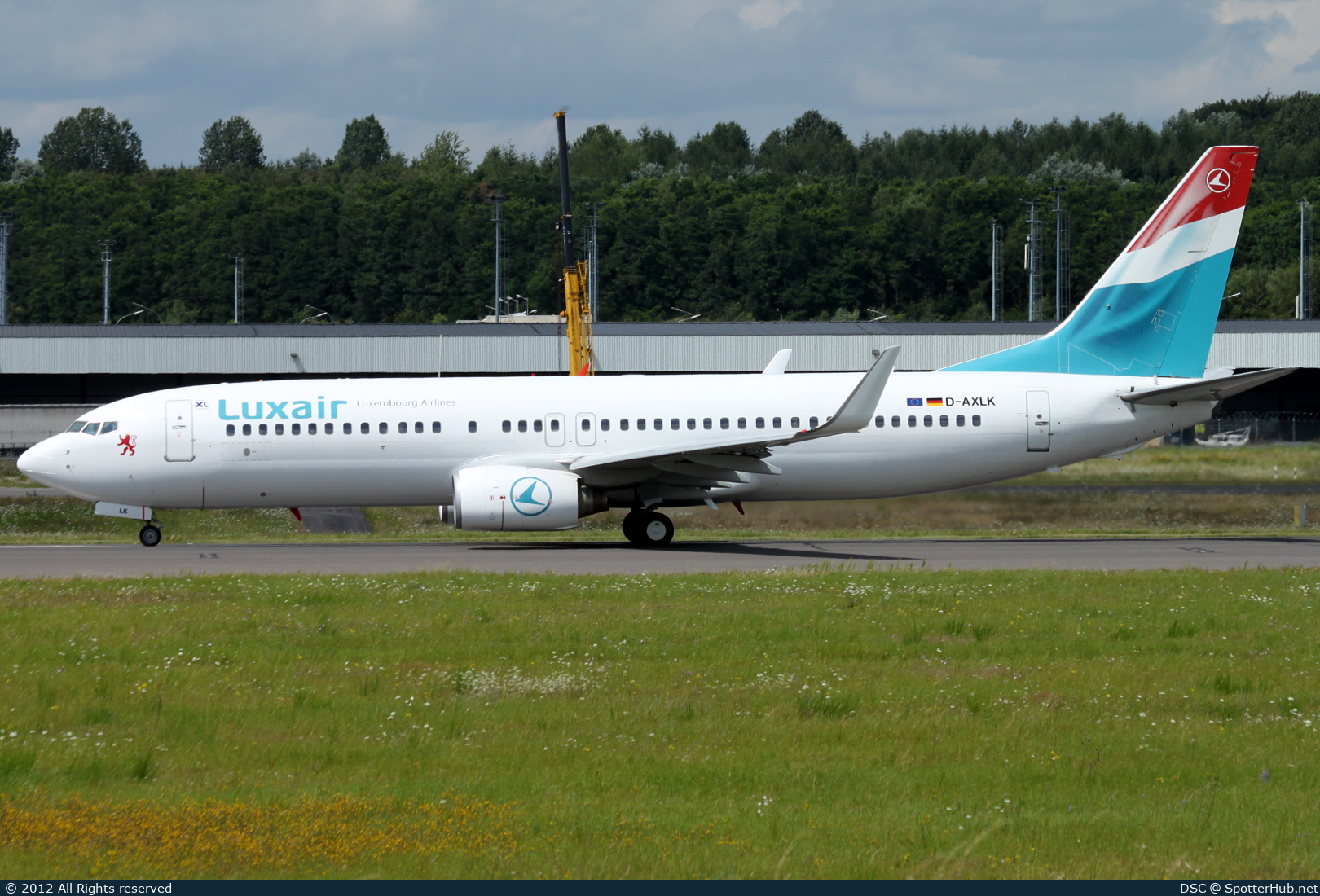 Photo of D-AXLK - Boeing 737-86J operated by Luxair (opb XL Airways Germany)