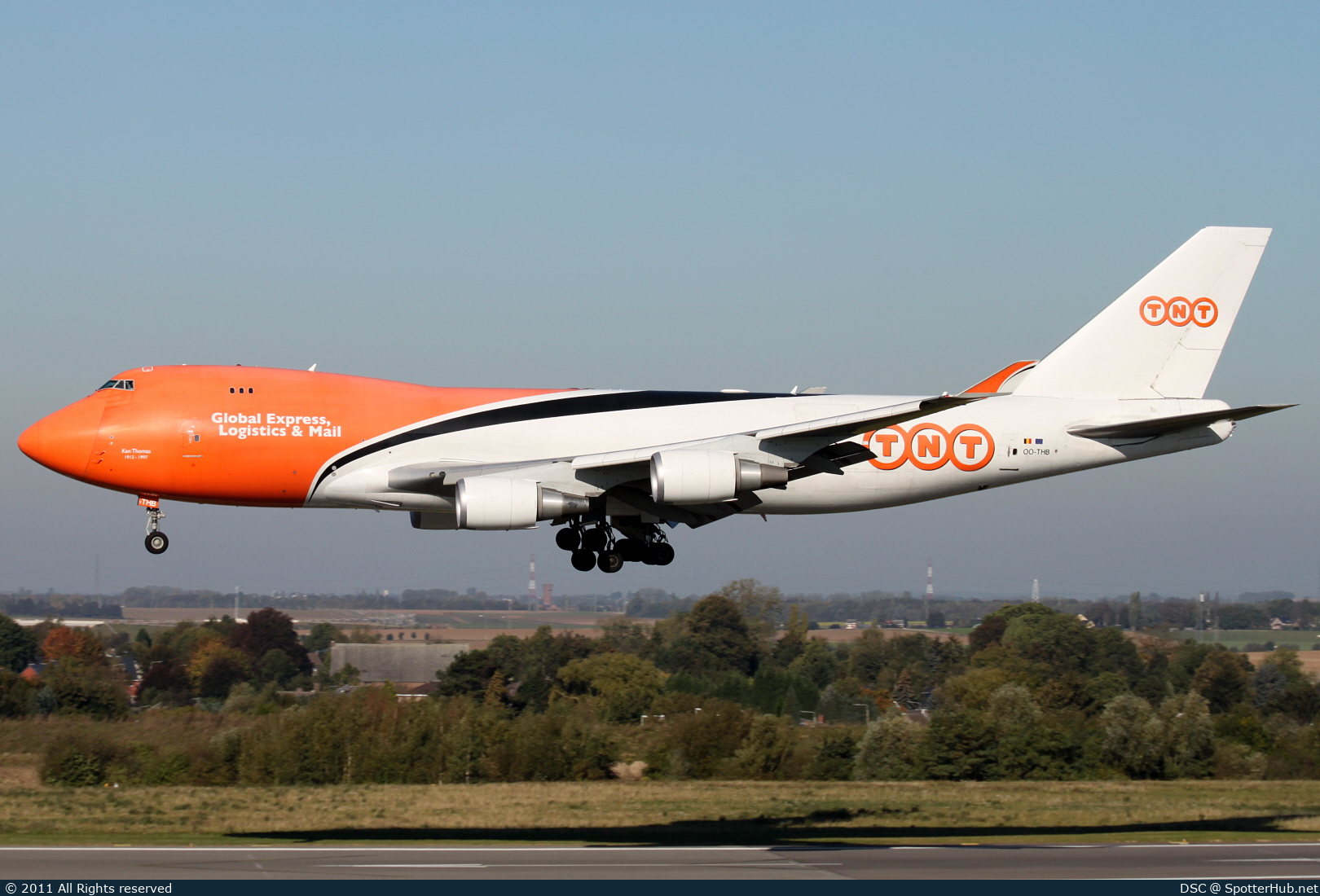 Photo of OO-THB - Boeing 747-4HAF(ER) operated by TNT Airways