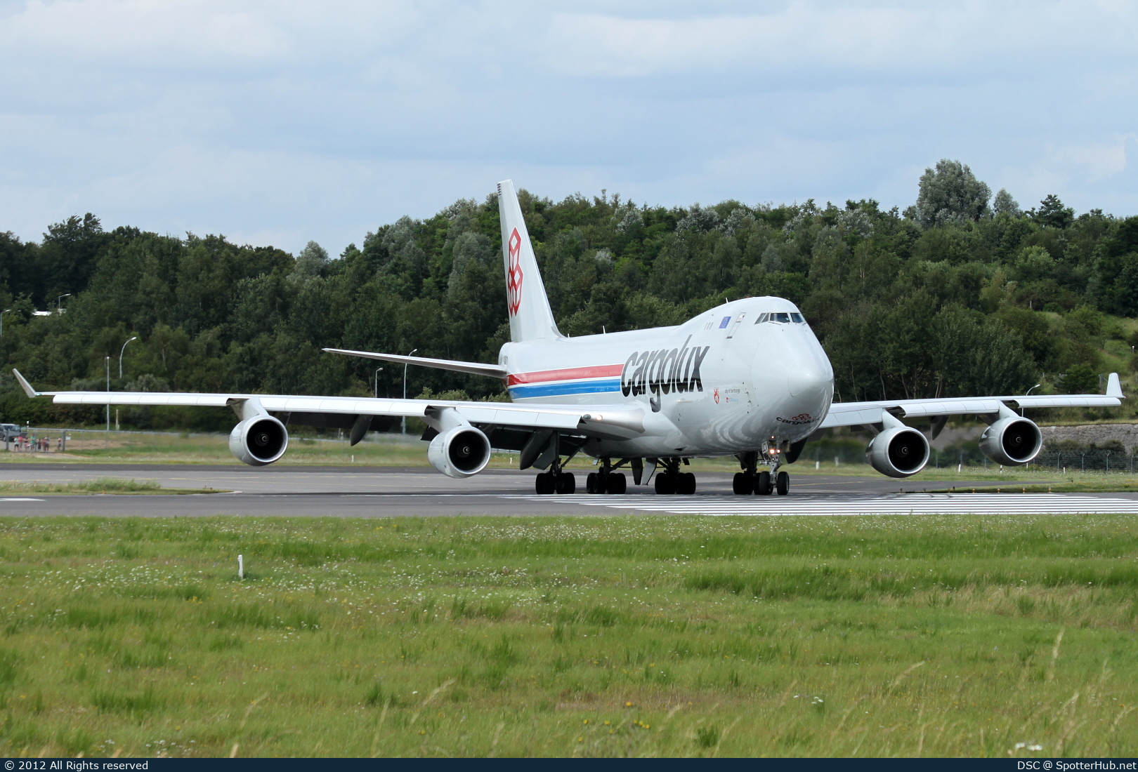 Photo of LX-UCV - Boeing 747-4R7F operated by Cargolux