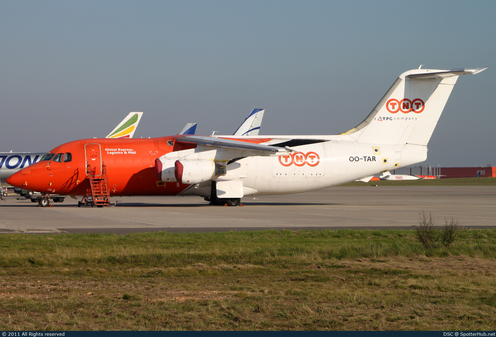 Photo of OO-TAR - British Aerospace 146-200(QT) operated by TNT Airways