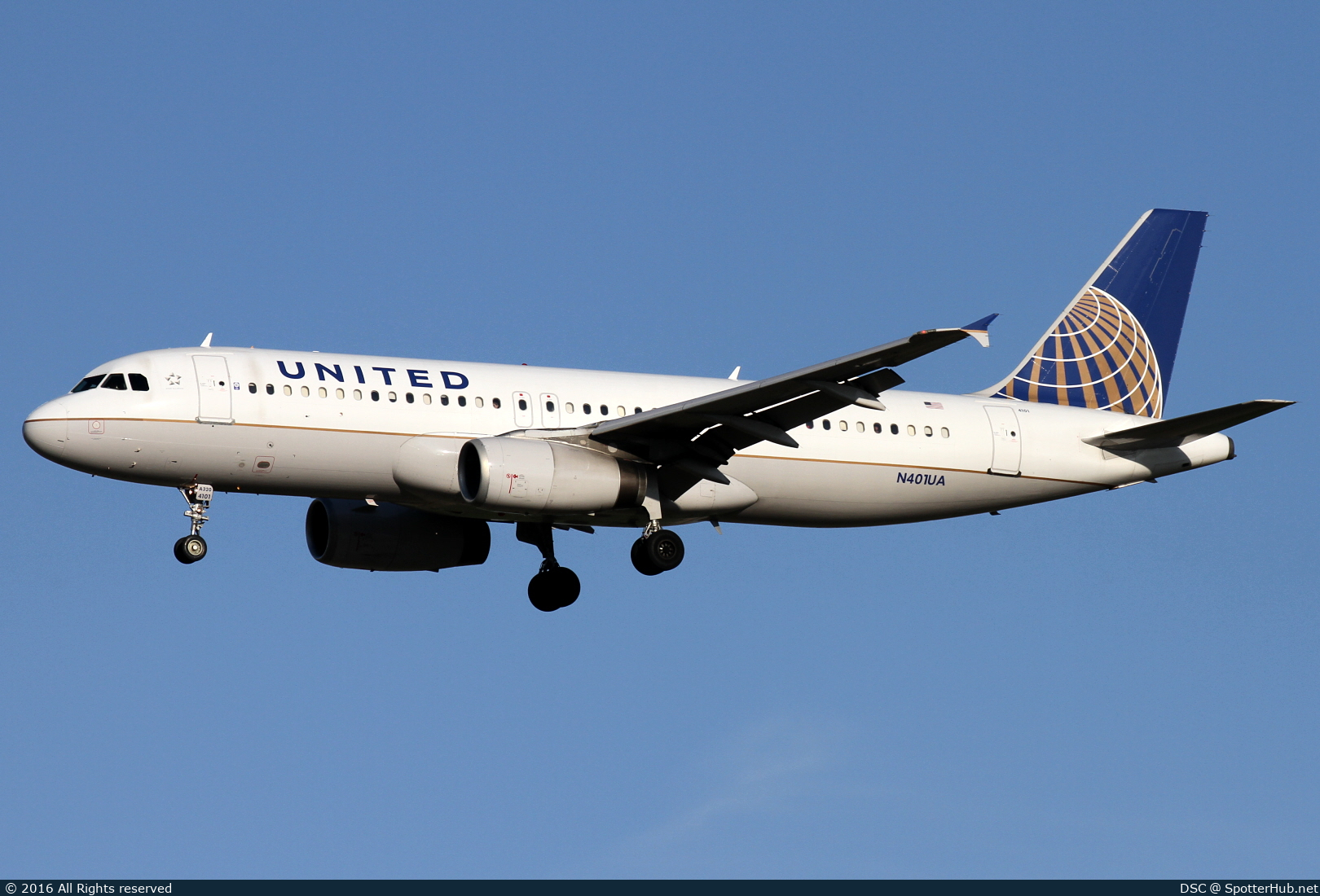 Photo of N401UA - Airbus A320-232 operated by United Airlines