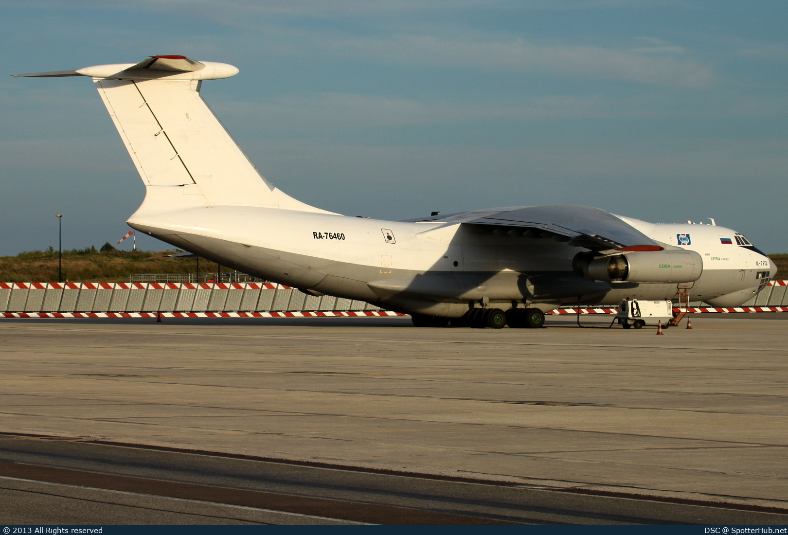 Photo of RA-76460 - Ilyushin Il-76TD