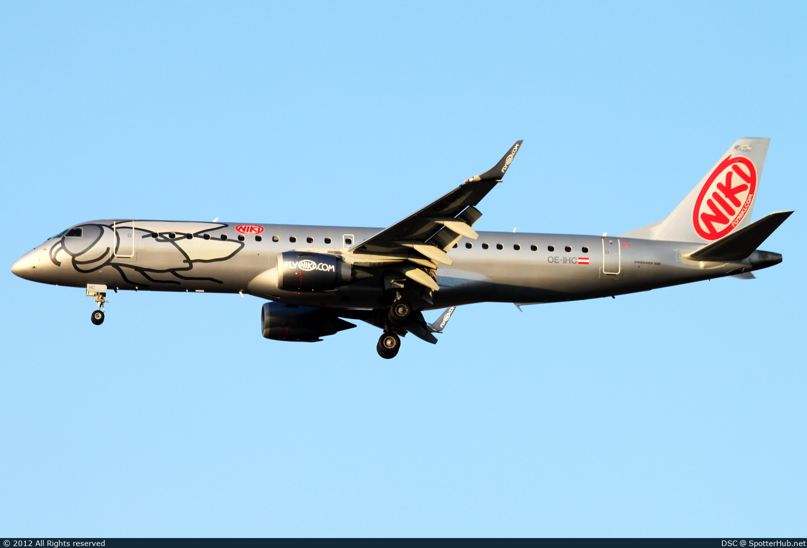 Photo of OE-IHC - Embraer ERJ-190LR operated by Niki