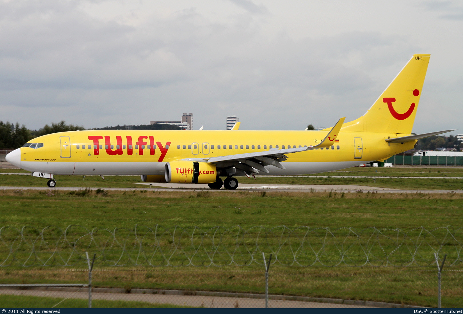 Photo of D-ATUH - Boeing 737-8K5 operated by TUIfly