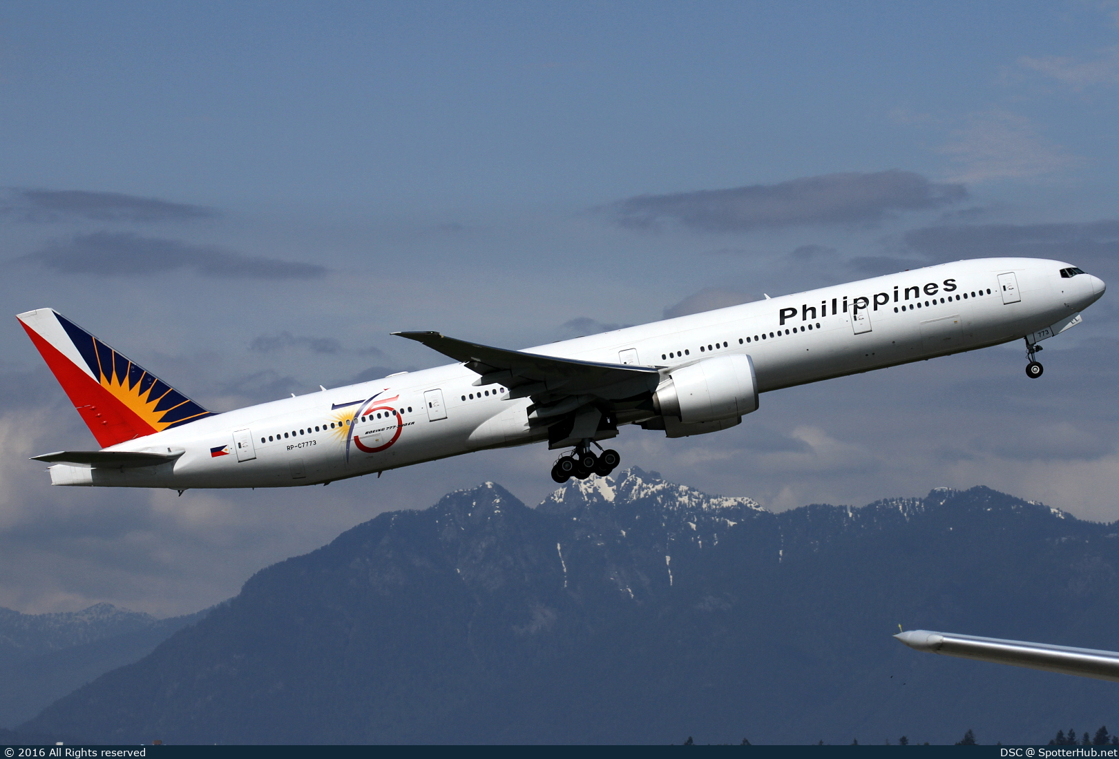 Photo of RP-C7773 - Boeing 777-3F6(ER) operated by Philippine Airlines