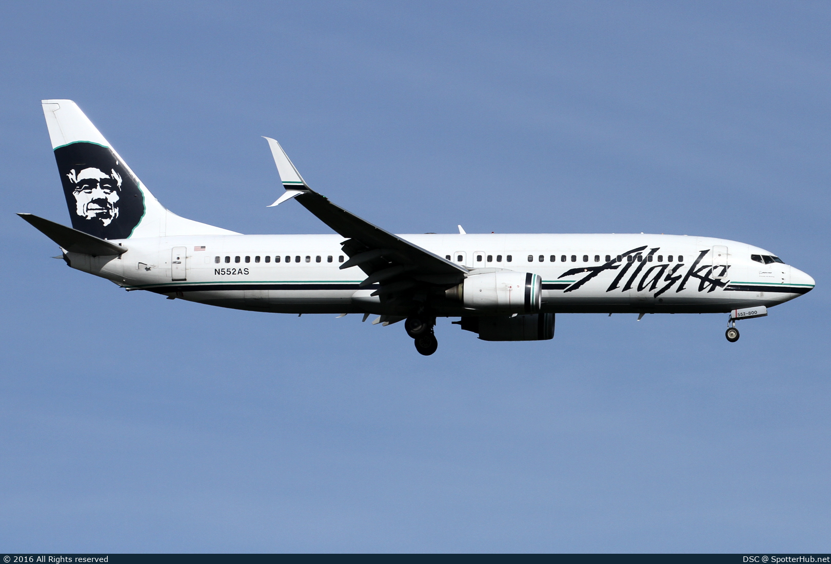 Photo of N552AS - Boeing 737-890 operated by Alaska Airlines