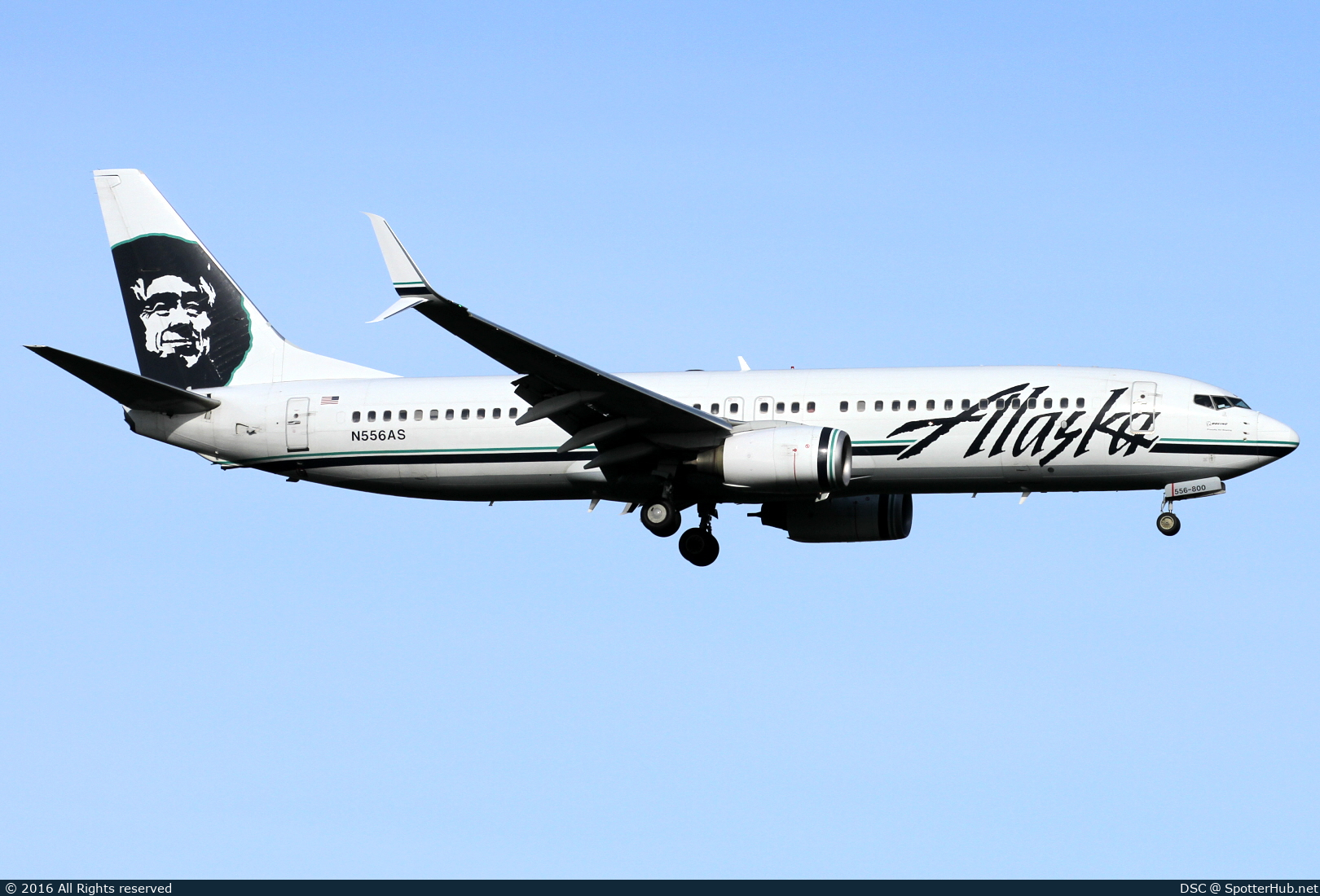 Photo of N556AS - Boeing 737-890 operated by Alaska Airlines
