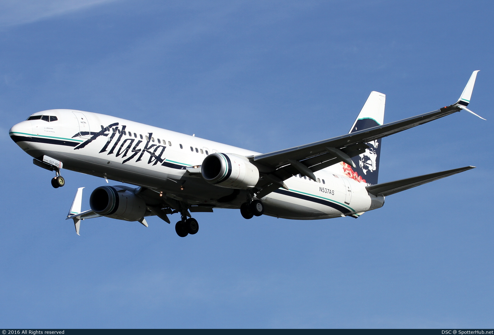 Photo of N537AS - Boeing 737-890 operated by Alaska Airlines