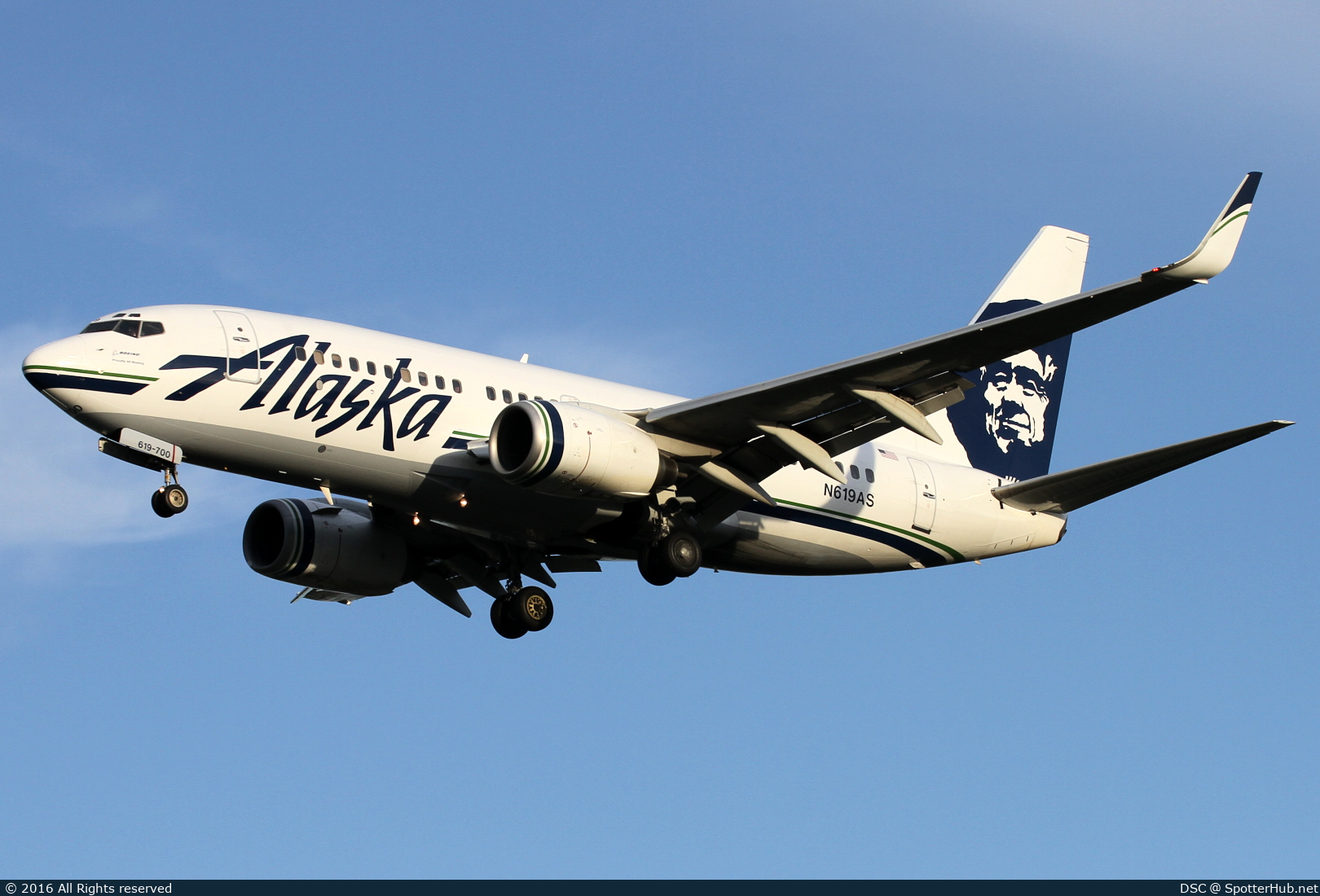 Photo of N619AS - Boeing 737-790 operated by Alaska Airlines
