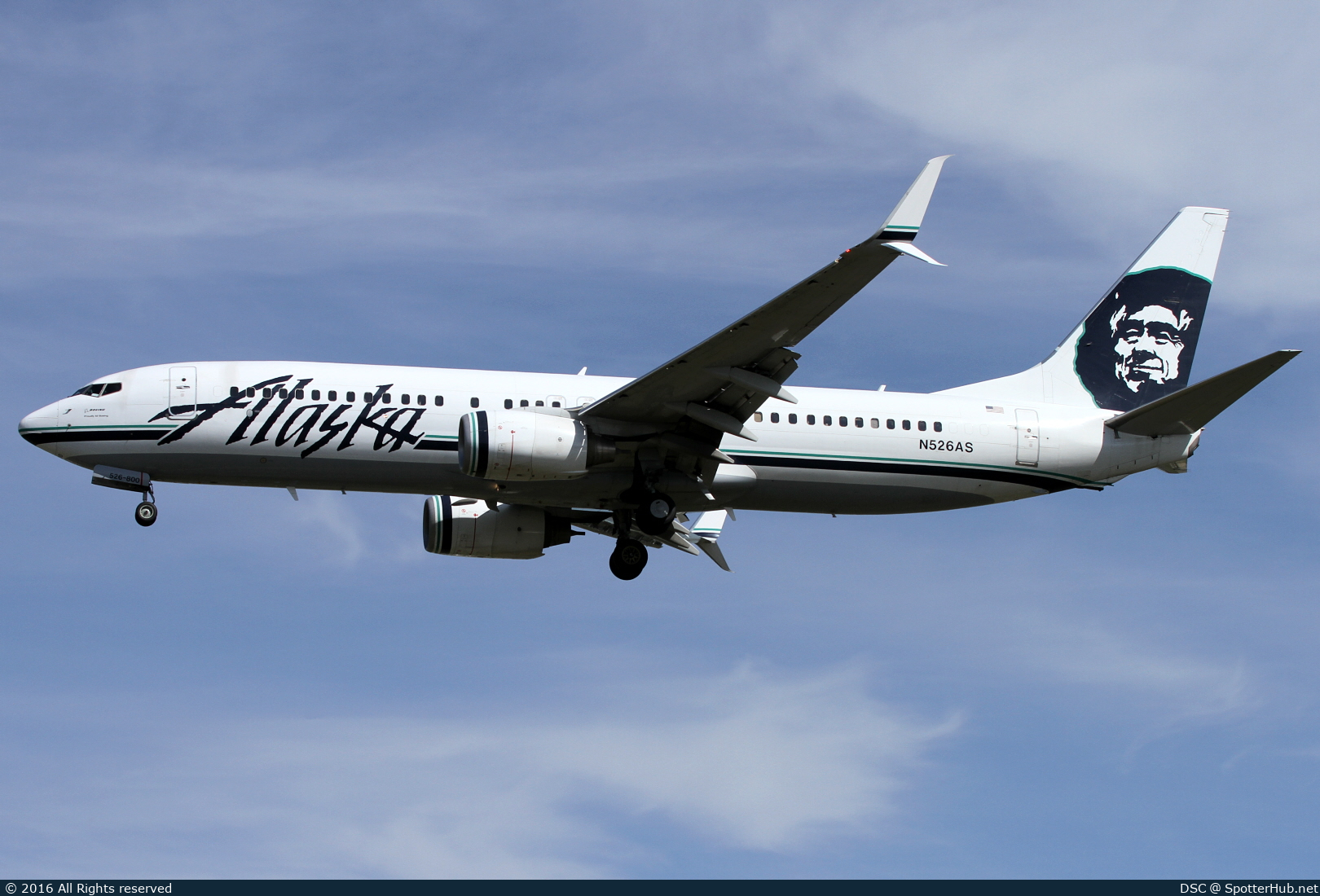 Photo of N526AS - Boeing 737-890 operated by Alaska Airlines