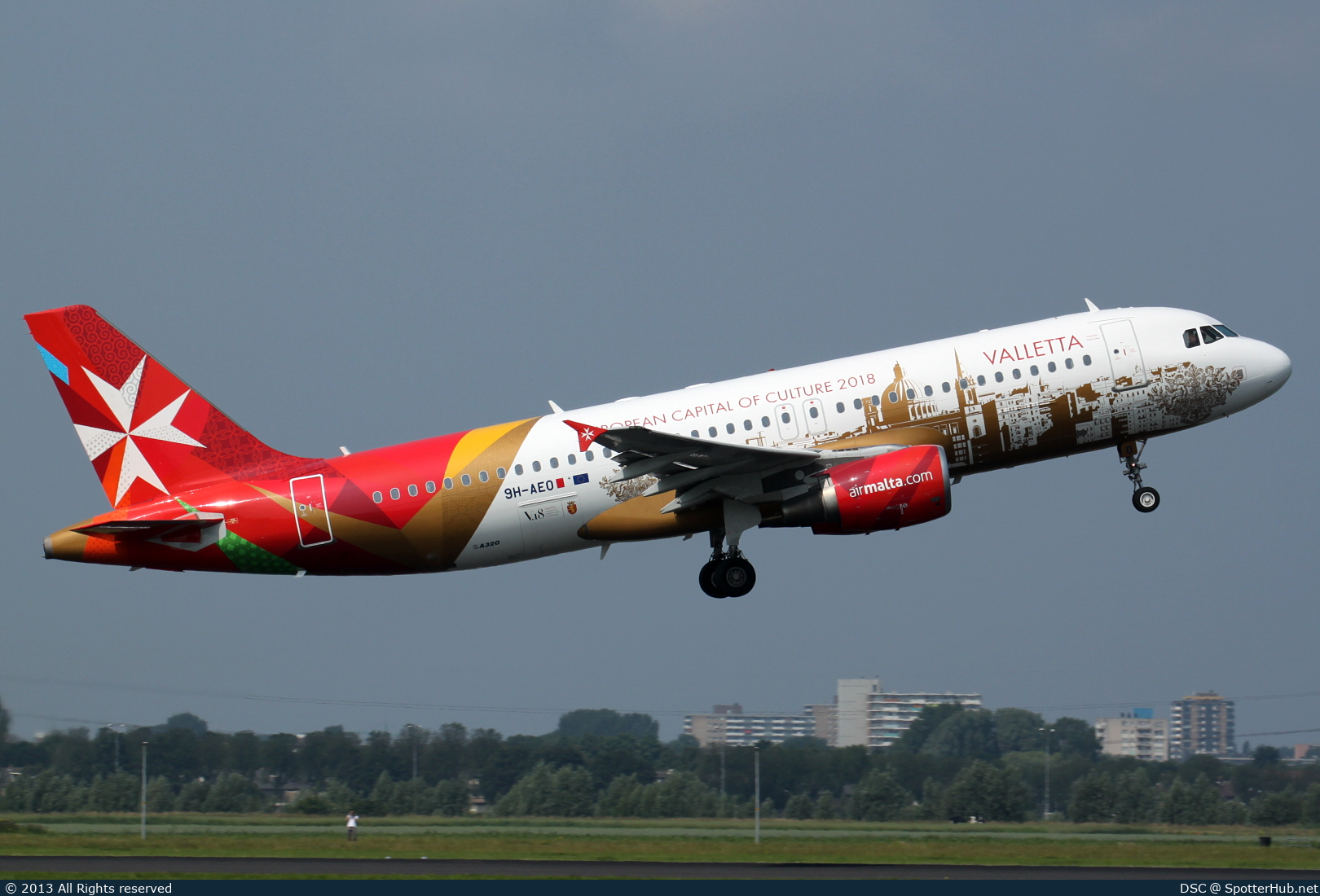 Photo of 9H-AEO - Airbus A320-214 operated by Air Malta