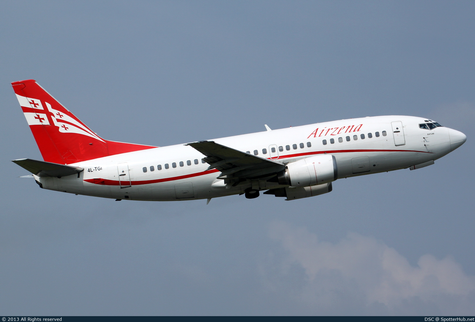 Photo of 4L-TGI - Boeing 737-505 operated by Georgian Airways