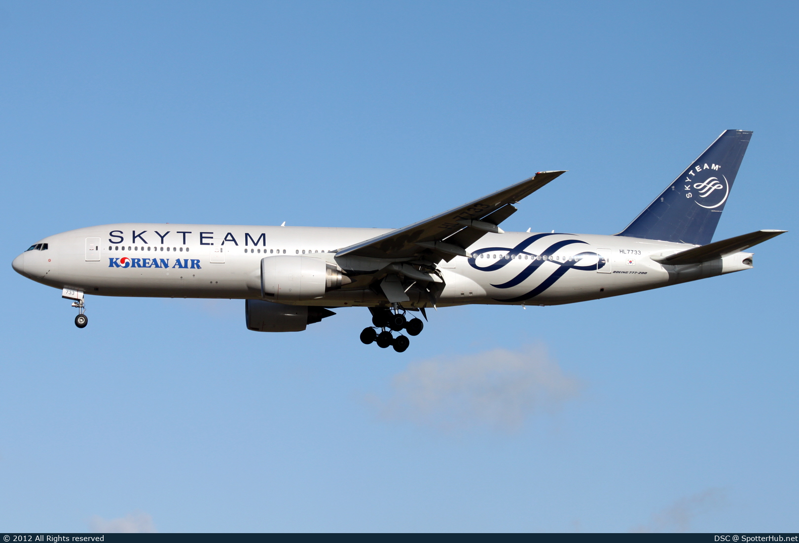Photo of HL7733 - Boeing 777-2B5(ER) operated by Korean Air