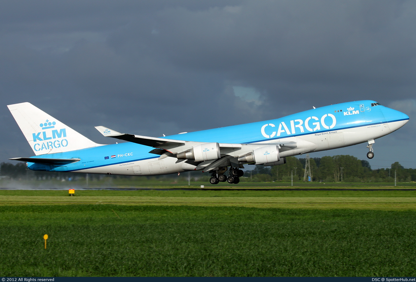 Photo of PH-CKC - Boeing 747-406F(ER) operated by KLM Cargo (opb Martinair)