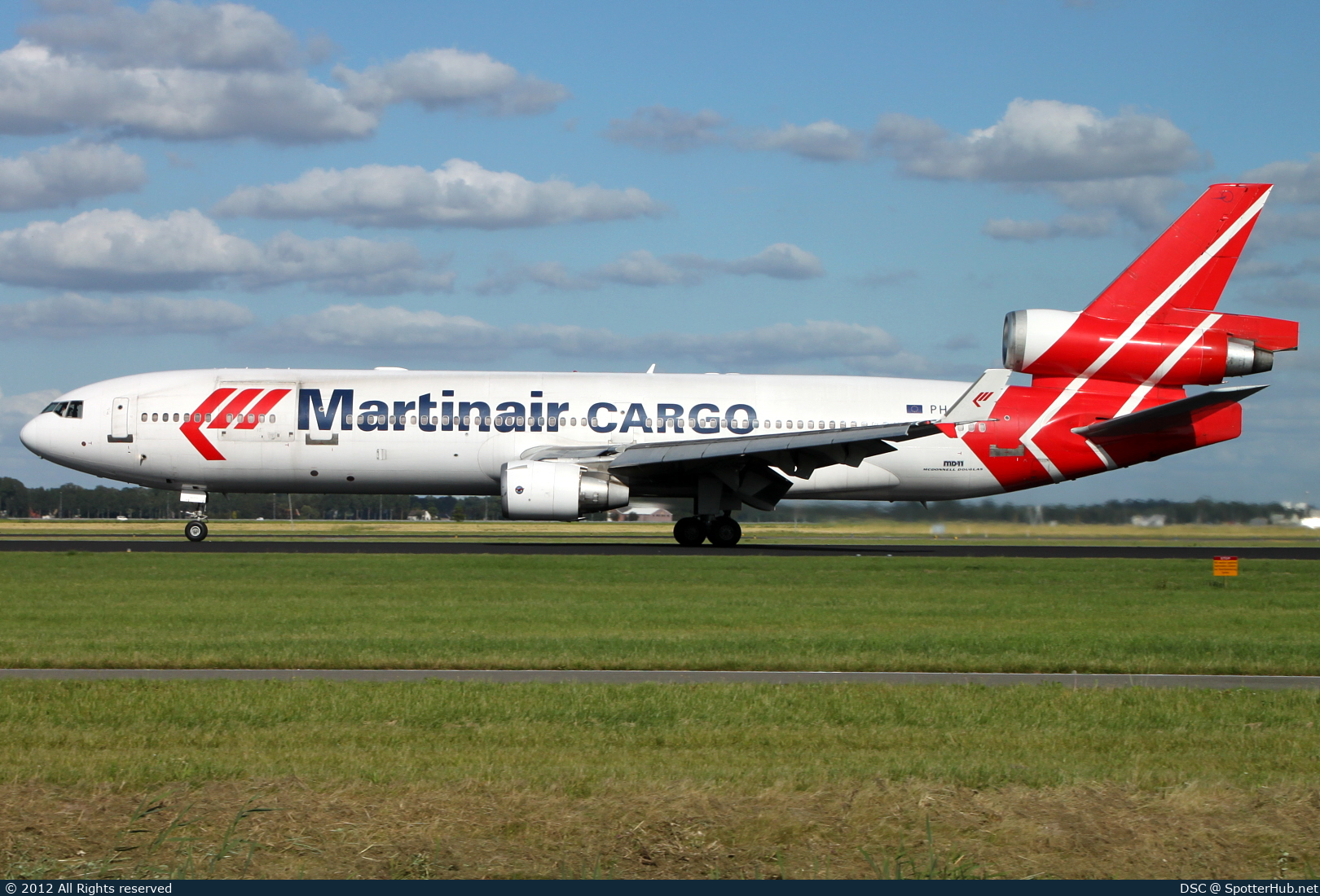 Photo of PH-MCS - McDonnell Douglas MD-11CF operated by Martinair Cargo