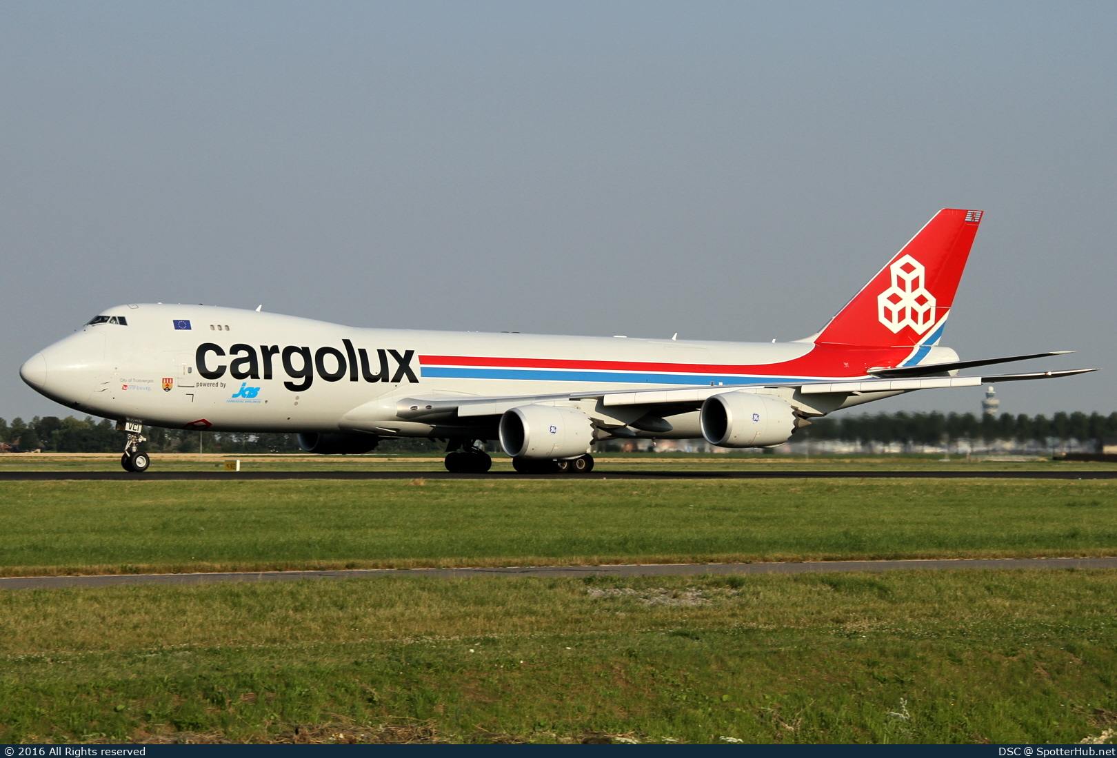 Photo of LX-VCI - Boeing 747-8R7F operated by Cargolux