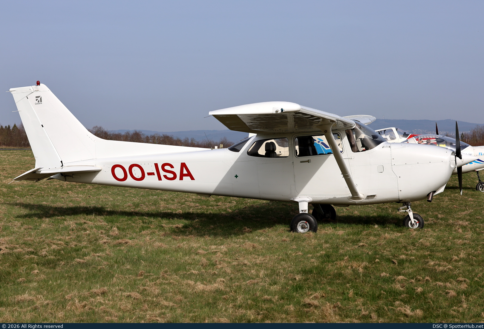 Photo of OO-ISA - Cessna 172S Skyhawk SP operated by Private