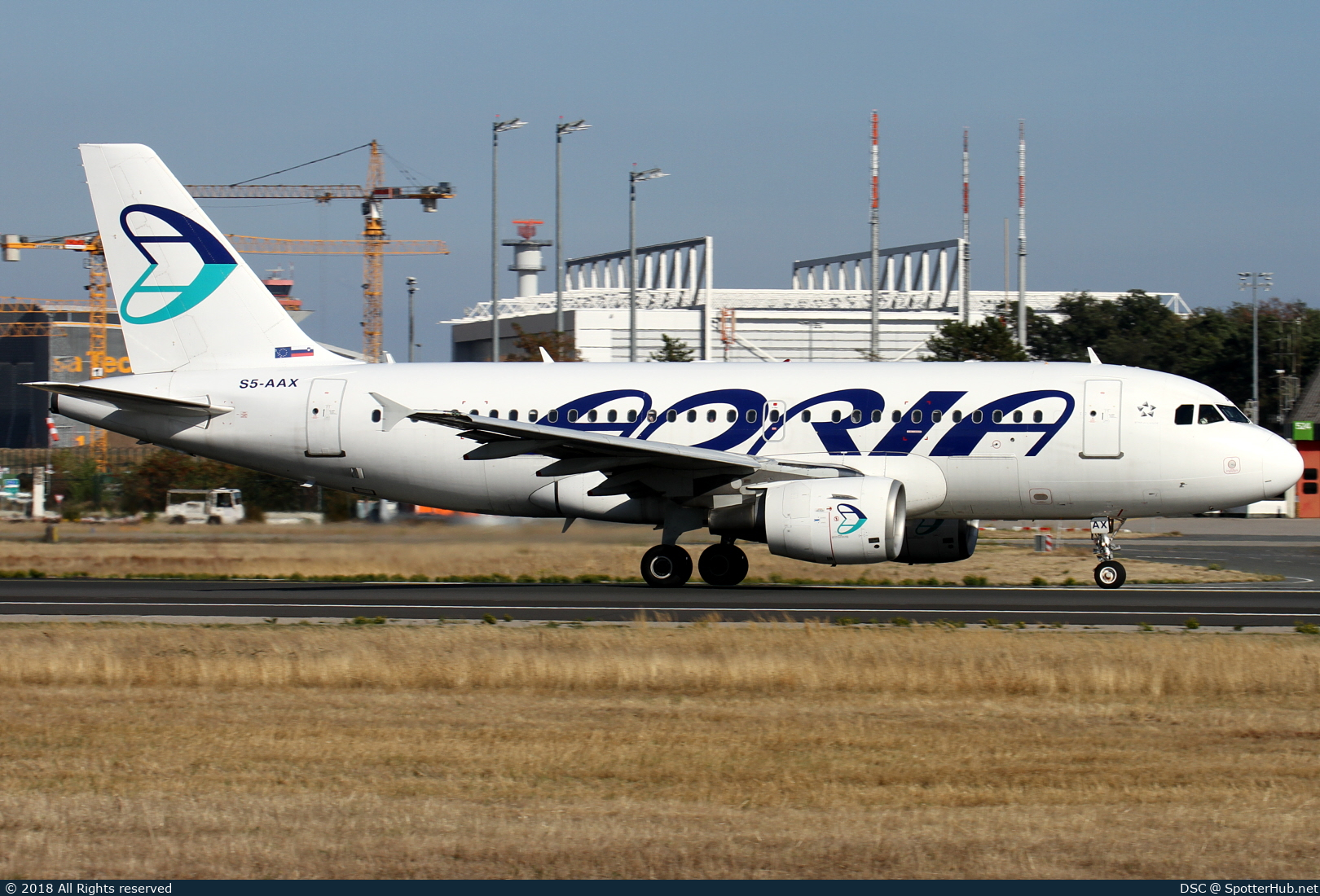 Photo of S5-AAX - Airbus A319-111 operated by Adria Airways
