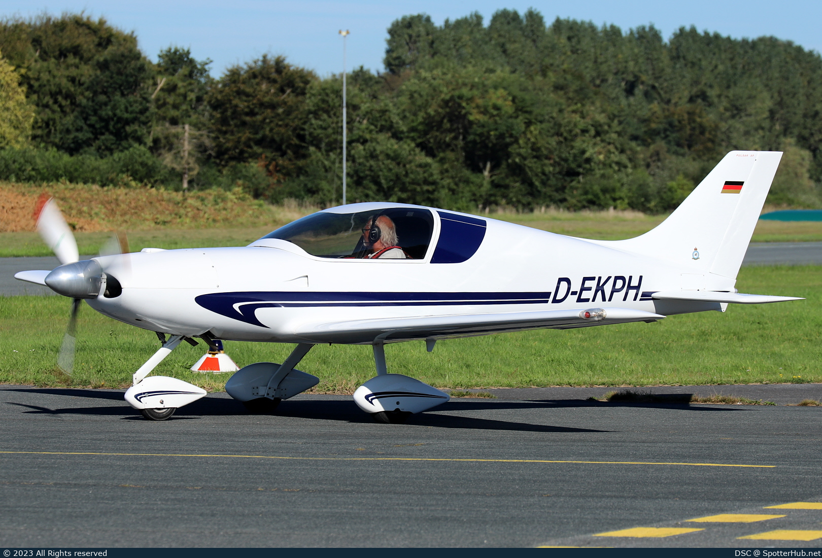 Photo of D-EKPH - Aero Designs Pulsar XP operated by Private