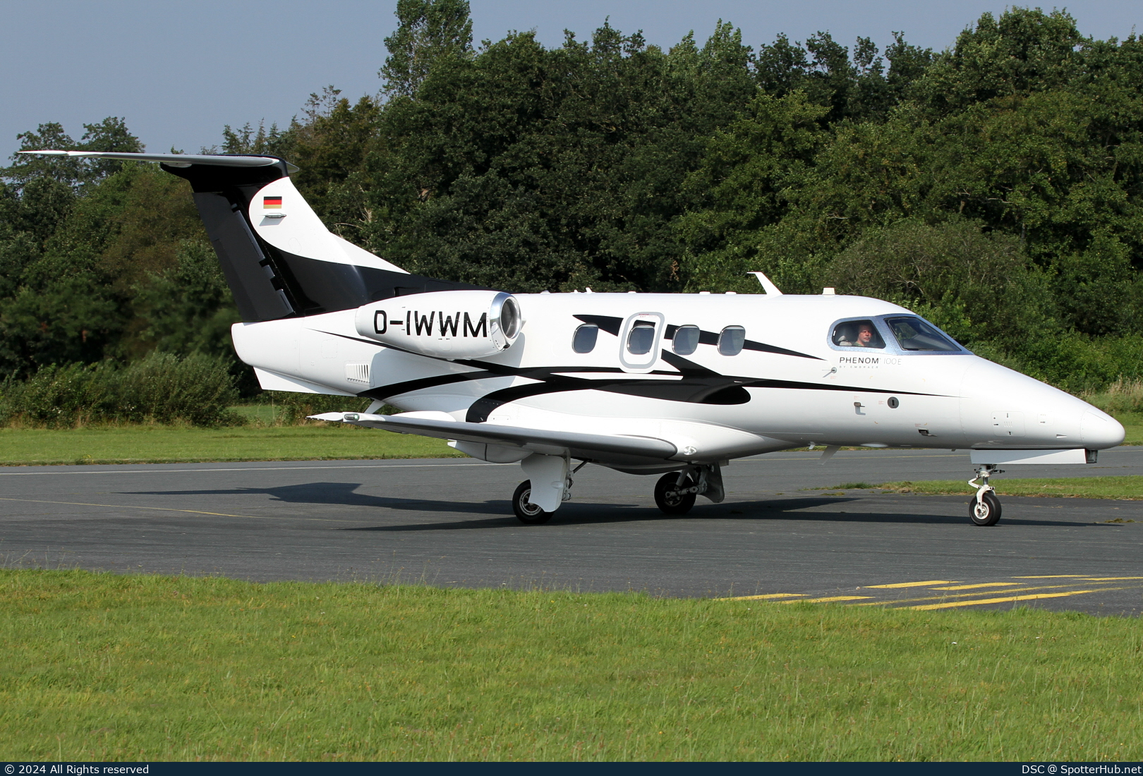 Photo of D-IWWM - Embraer Phenom 100 operated by WWM Beteiligungsgesellschaft