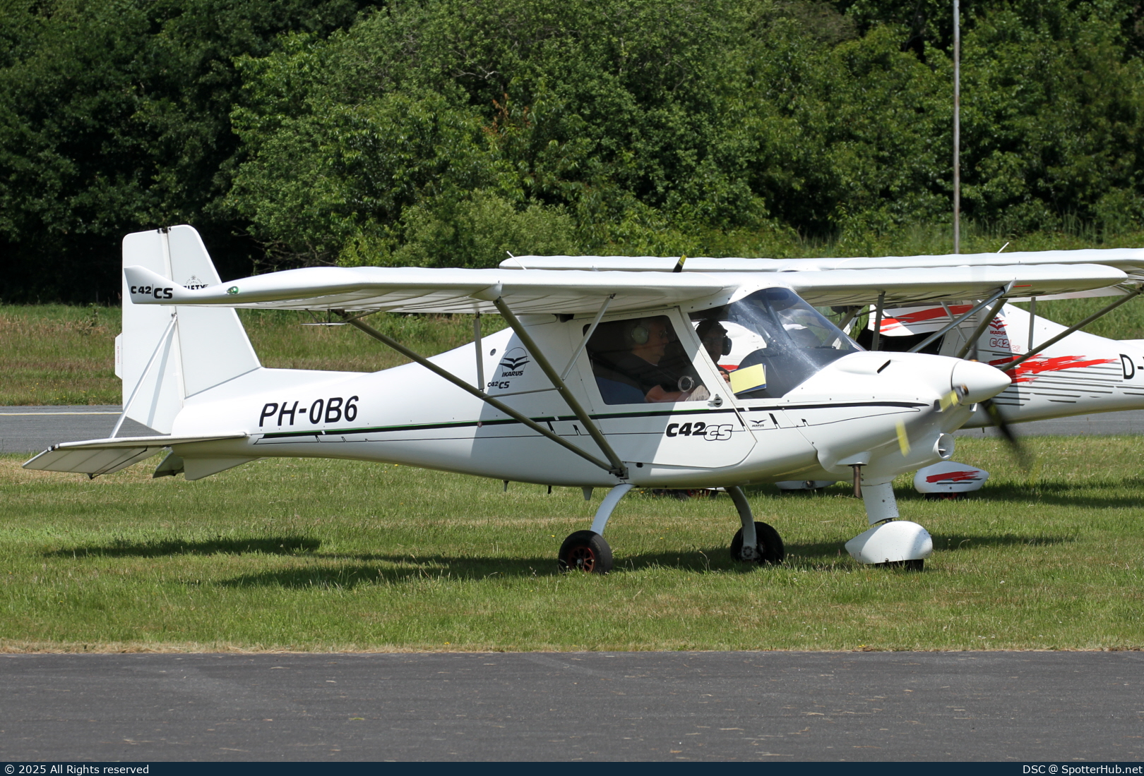 Photo of PH-0B6 - Comco Ikarus C42 CS operated by Vliegclub Westerwolde