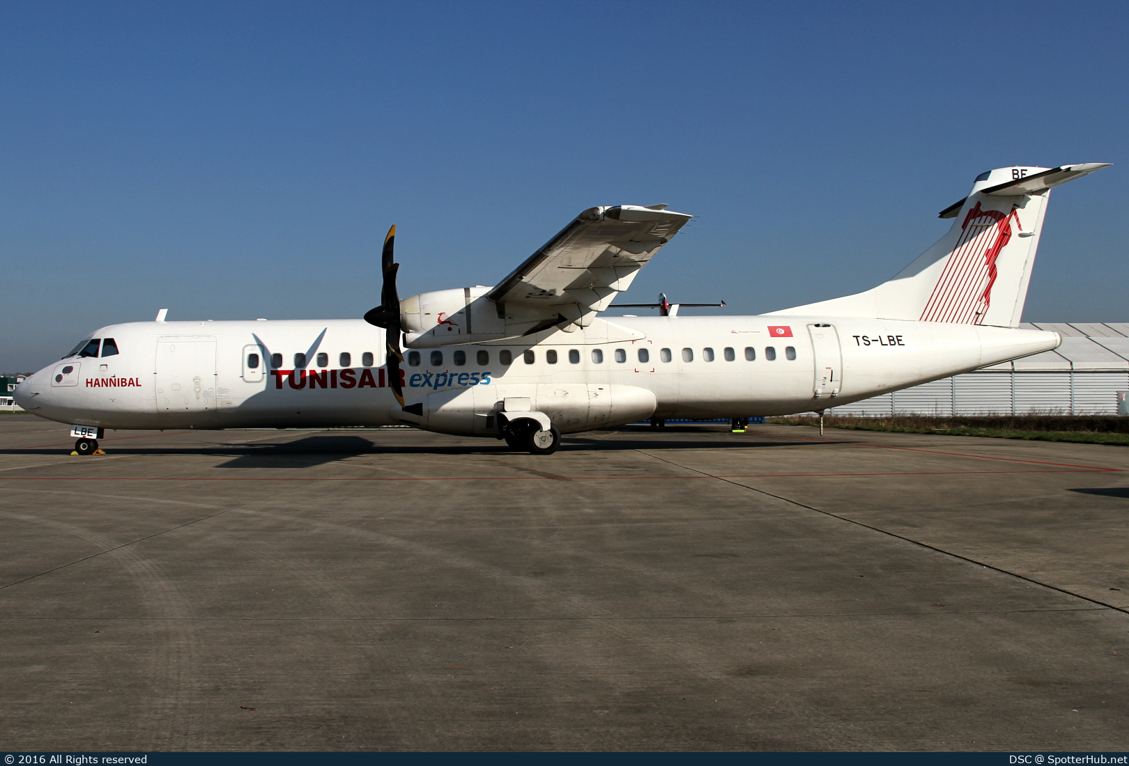 Photo of TS-LBE - ATR 72-500 operated by Tunisair Express