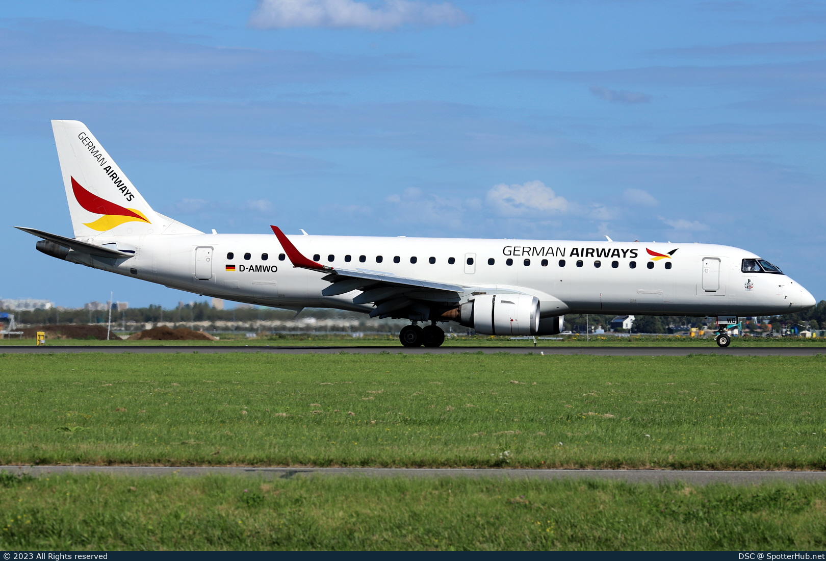 Photo of D-AMWO - Embraer ERJ-190AR operated by German Airways
