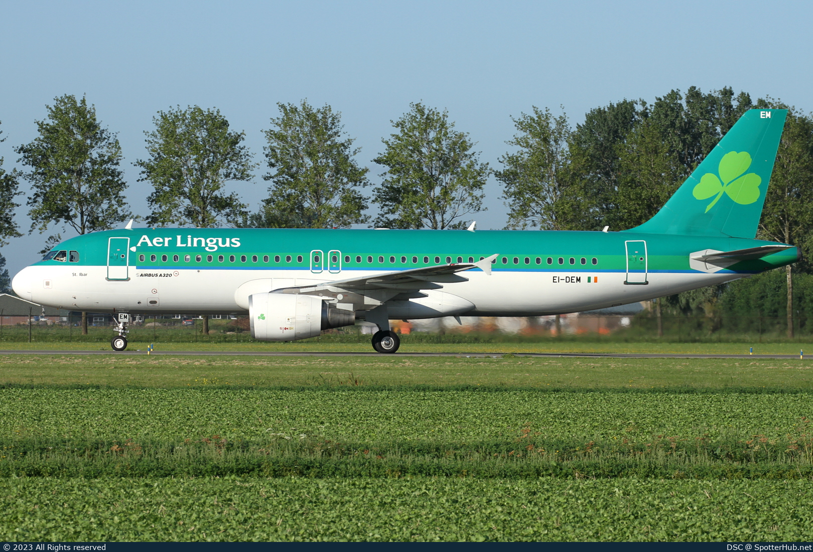 Photo of EI-DEM - Airbus A320-214 operated by Aer Lingus