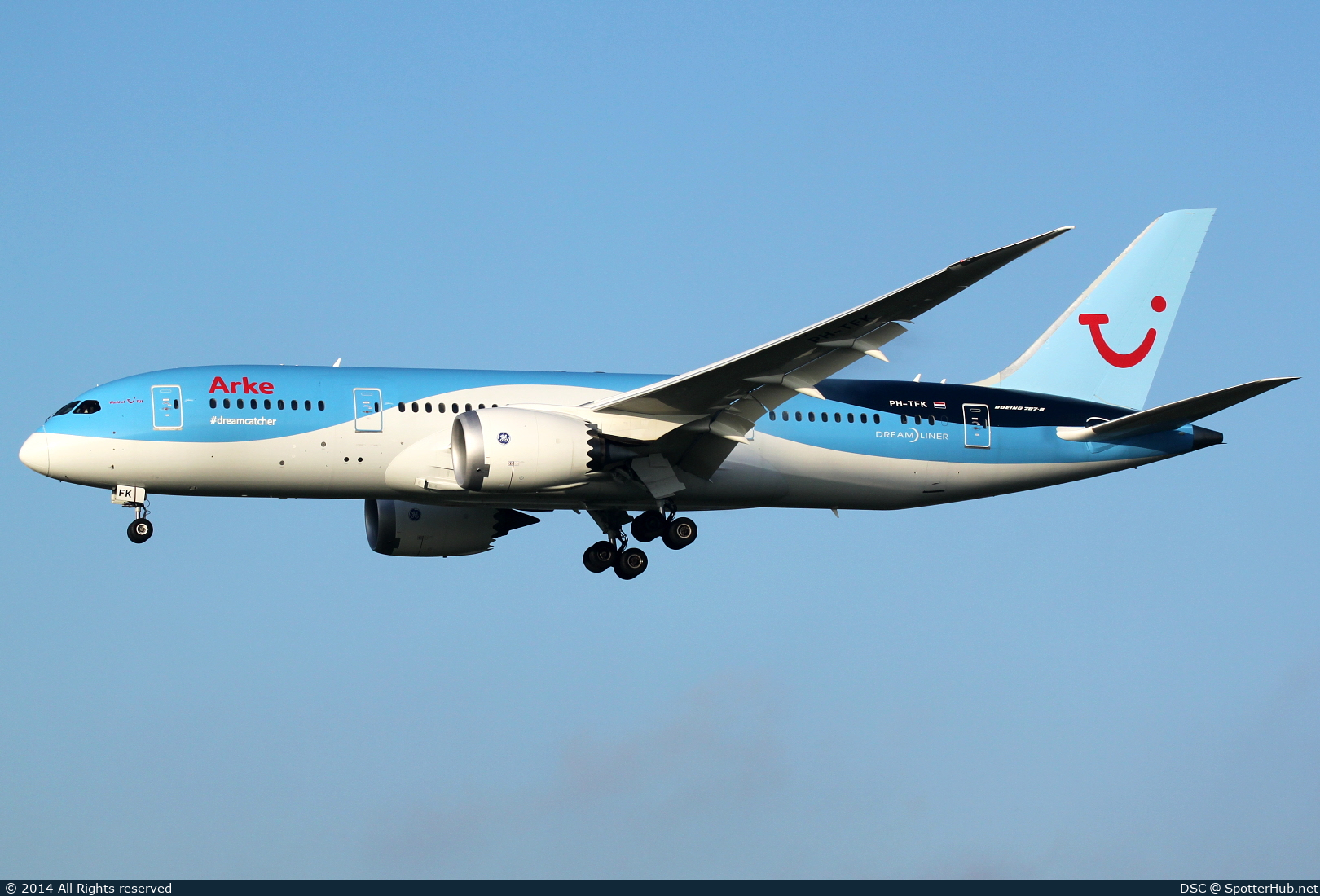 Photo of PH-TFK - Boeing 787-8 Dreamliner operated by Arke