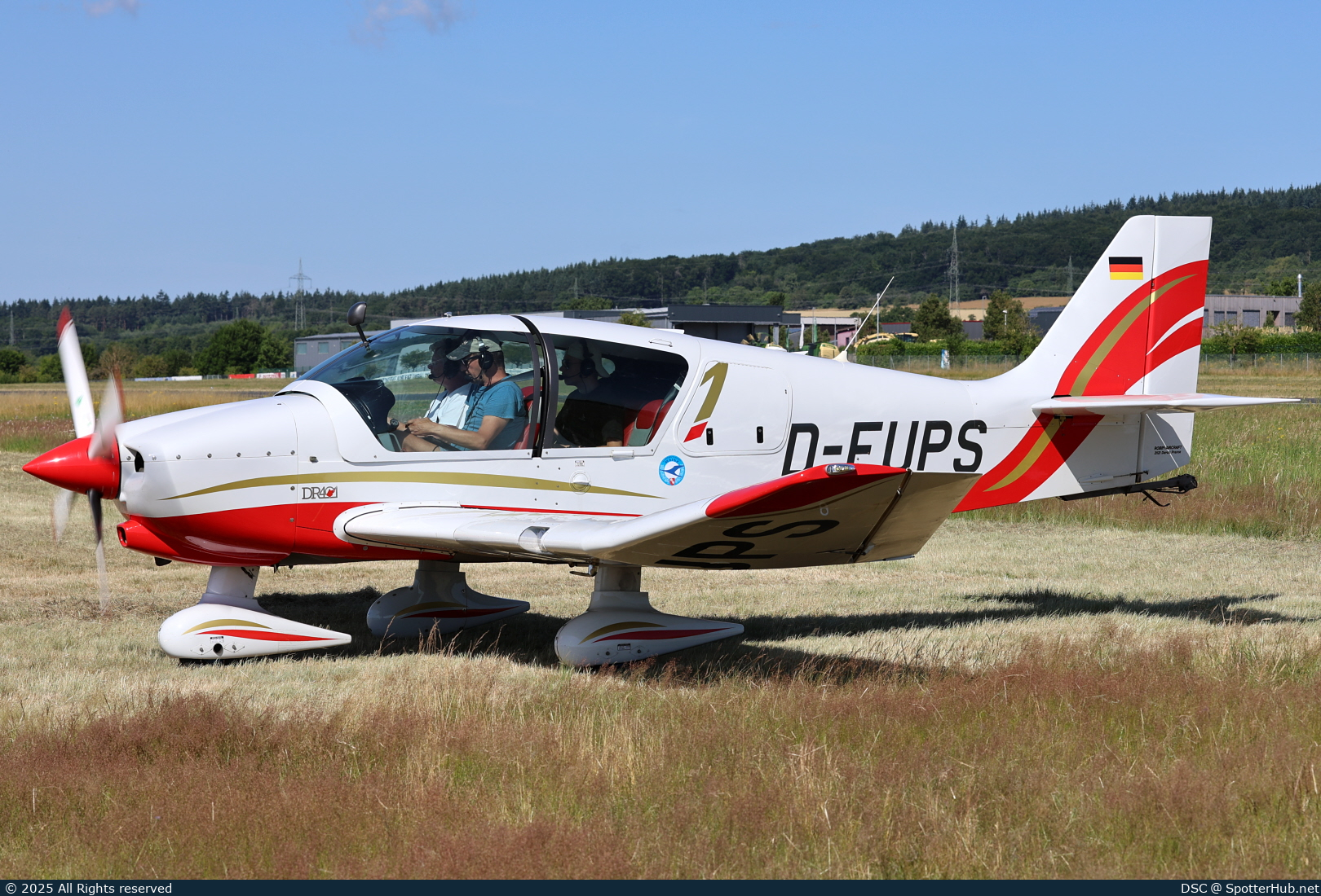 Photo of D-EUPS - Robin DR401/180 operated by Luftfahrtverein Mainz