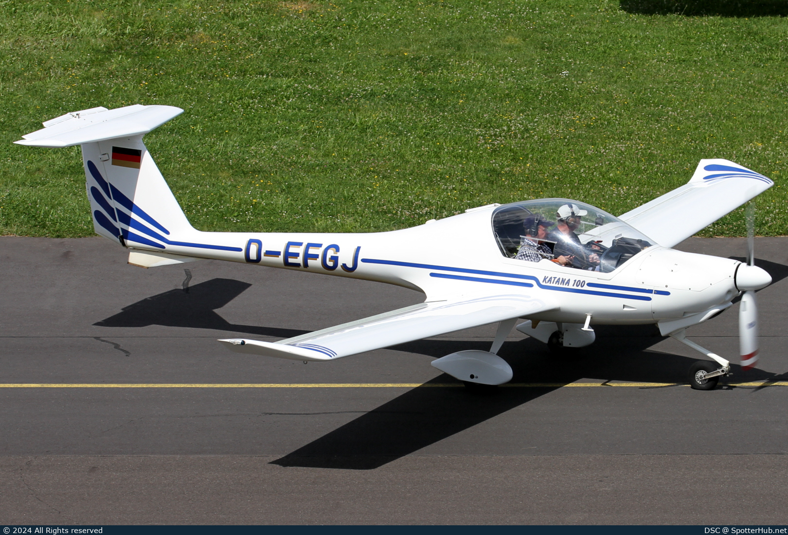Photo of D-EFGJ - Diamond DV20-100 Katana operated by Luftsport-Club Dümpel