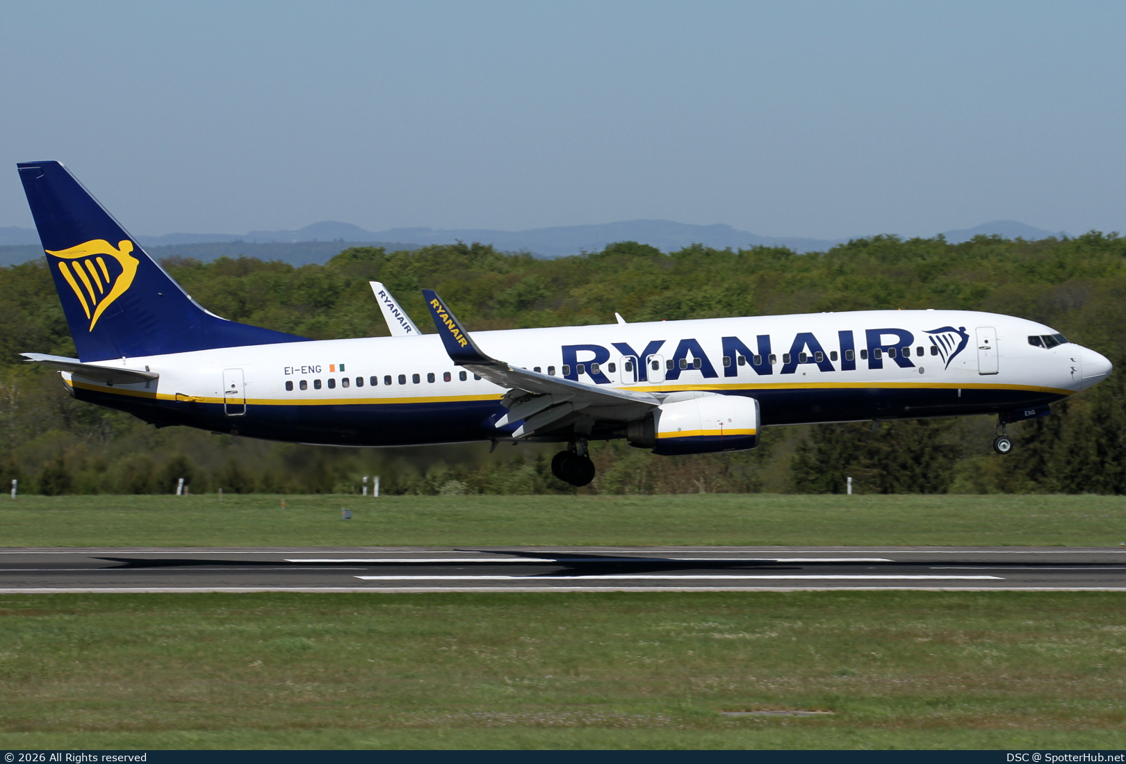 Photo of EI-ENG - Boeing 737-8AS operated by Ryanair