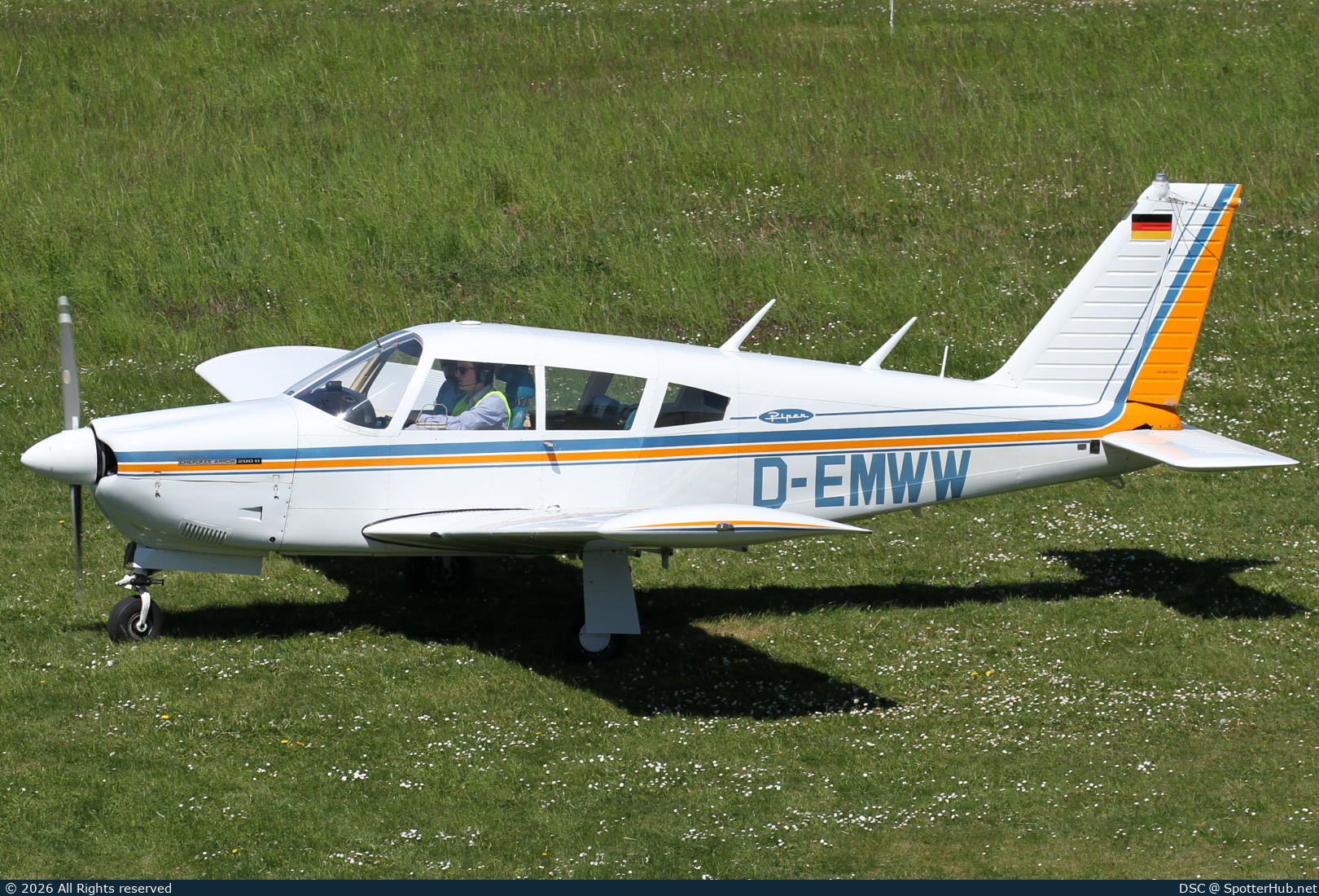 Photo of D-EMWW - Piper PA-28R-200 Cherokee Arrow B operated by Private