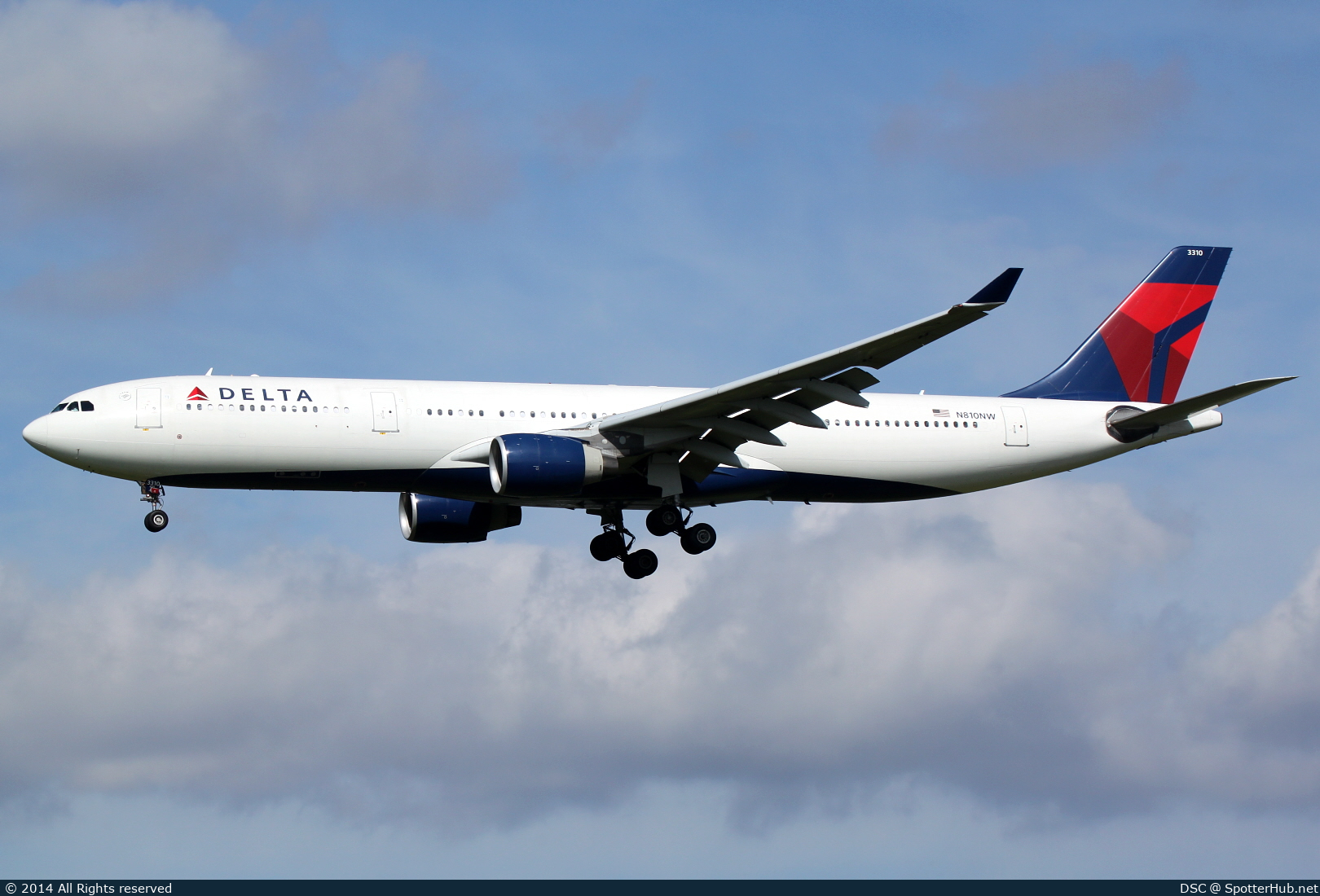 Photo of N810NW - Airbus A330-323 operated by Delta Air Lines