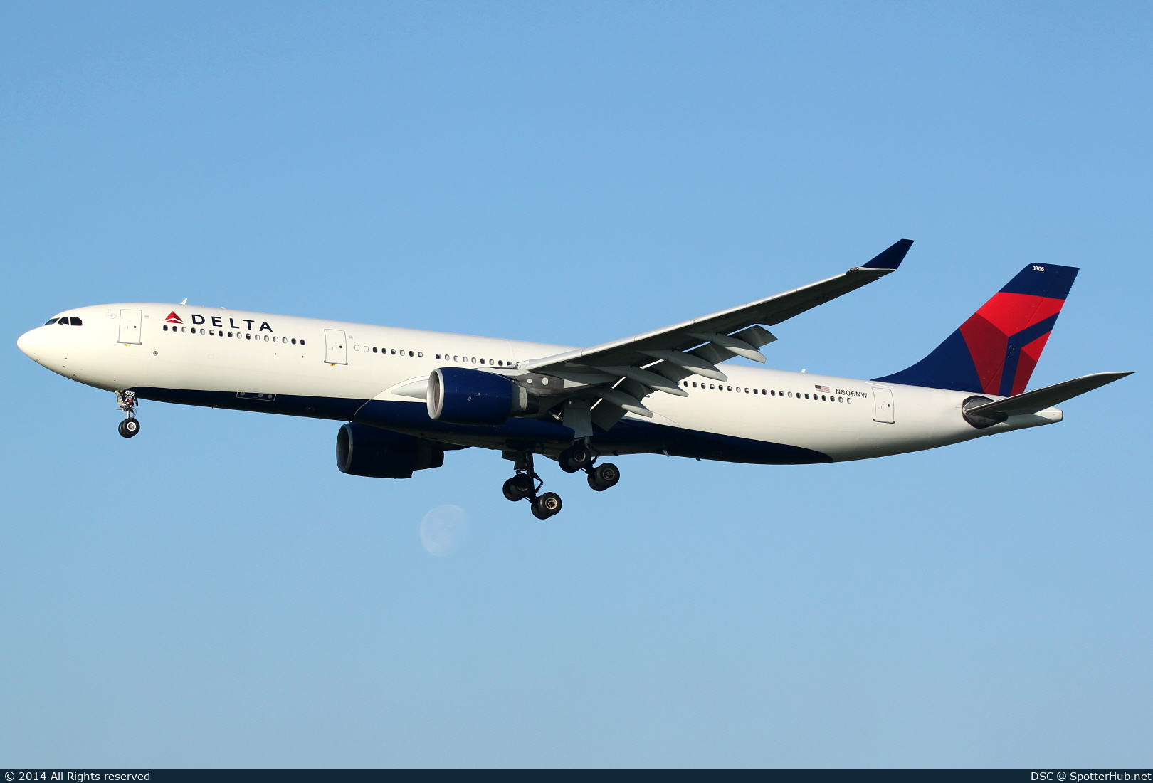 Photo of N806NW - Airbus A330-323 operated by Delta Air Lines