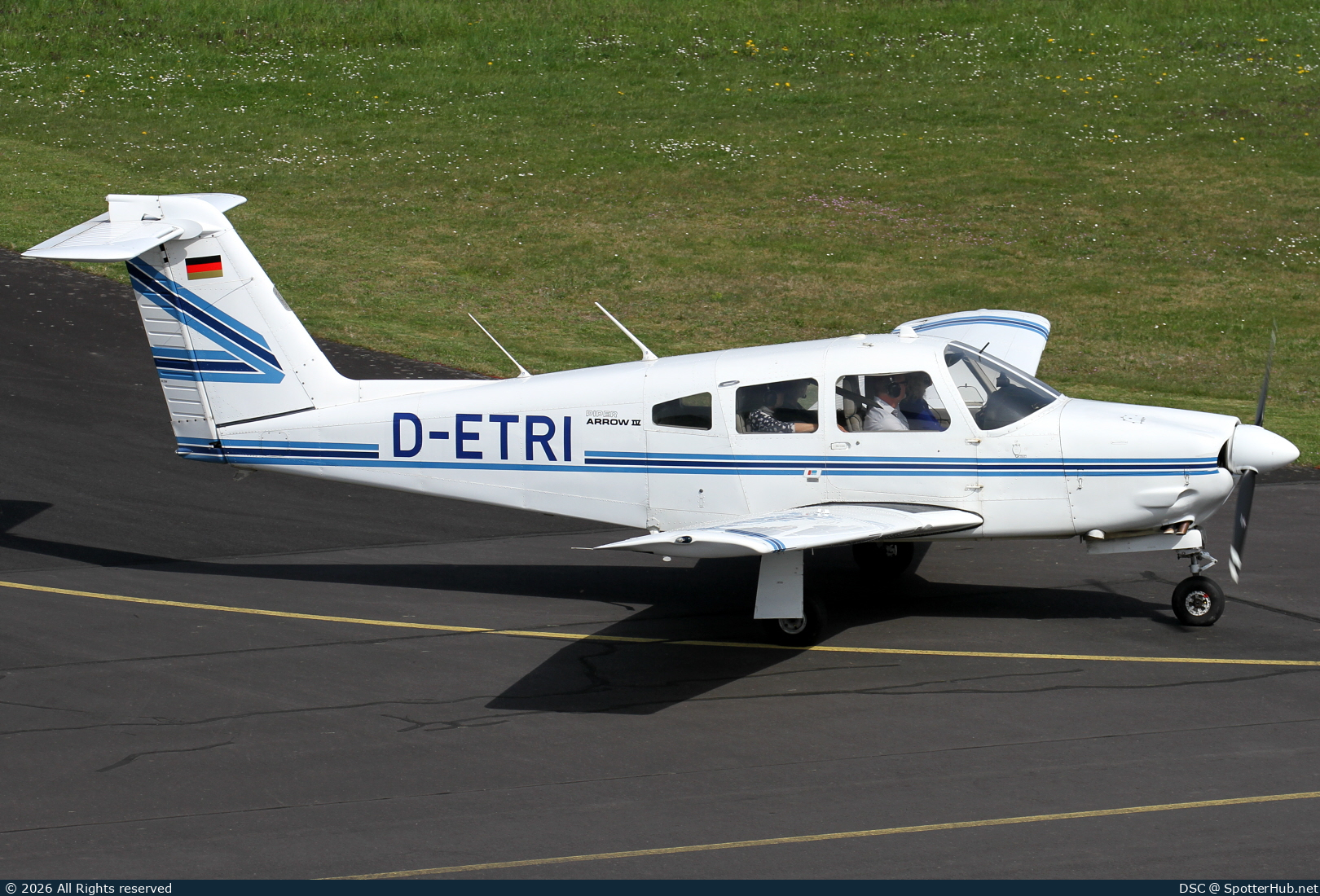 Photo of D-ETRI - Piper PA-28RT-201 Arrow IV operated by Private