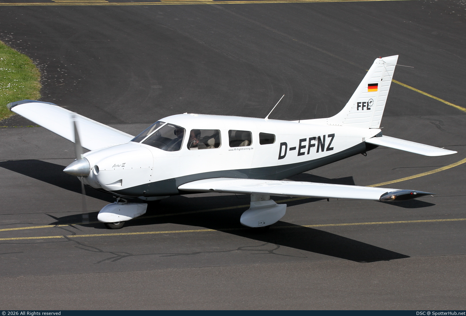 Photo of D-EFNZ - Piper PA-28-181 Archer III operated by FFL Flugschule