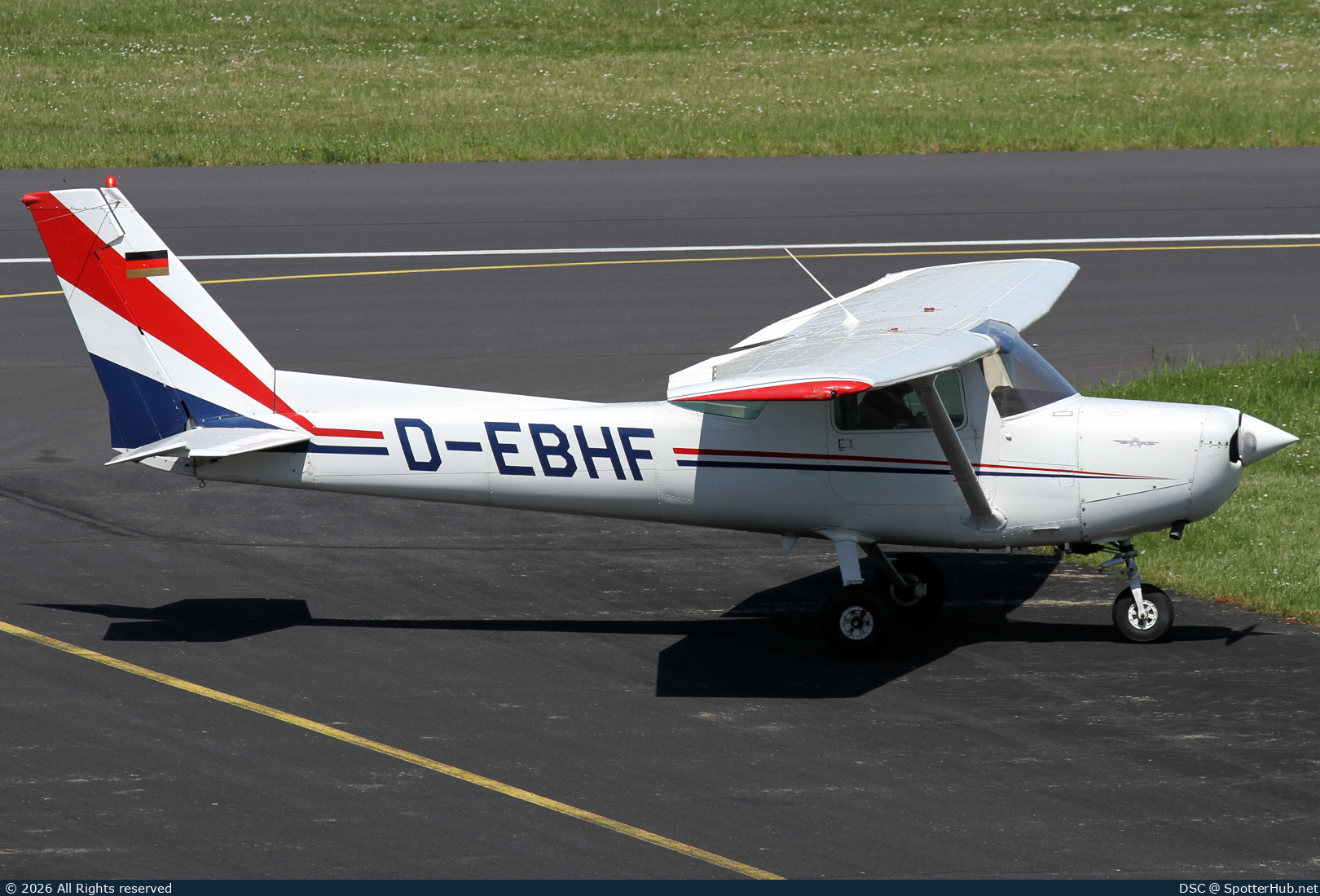 Photo of D-EBHF - Cessna 152 operated by AIR-STADTLOHN Flugschule