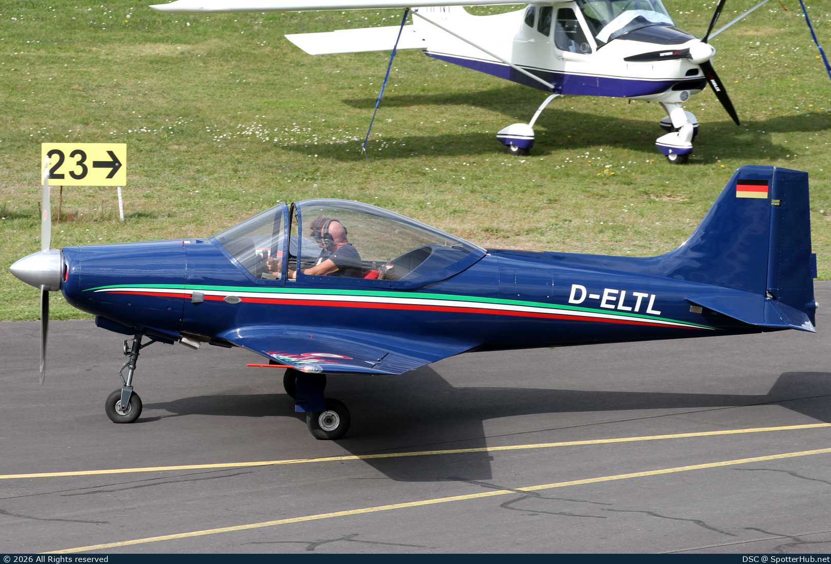 Photo of D-ELTL - Sequoia F8L Falco operated by Private
