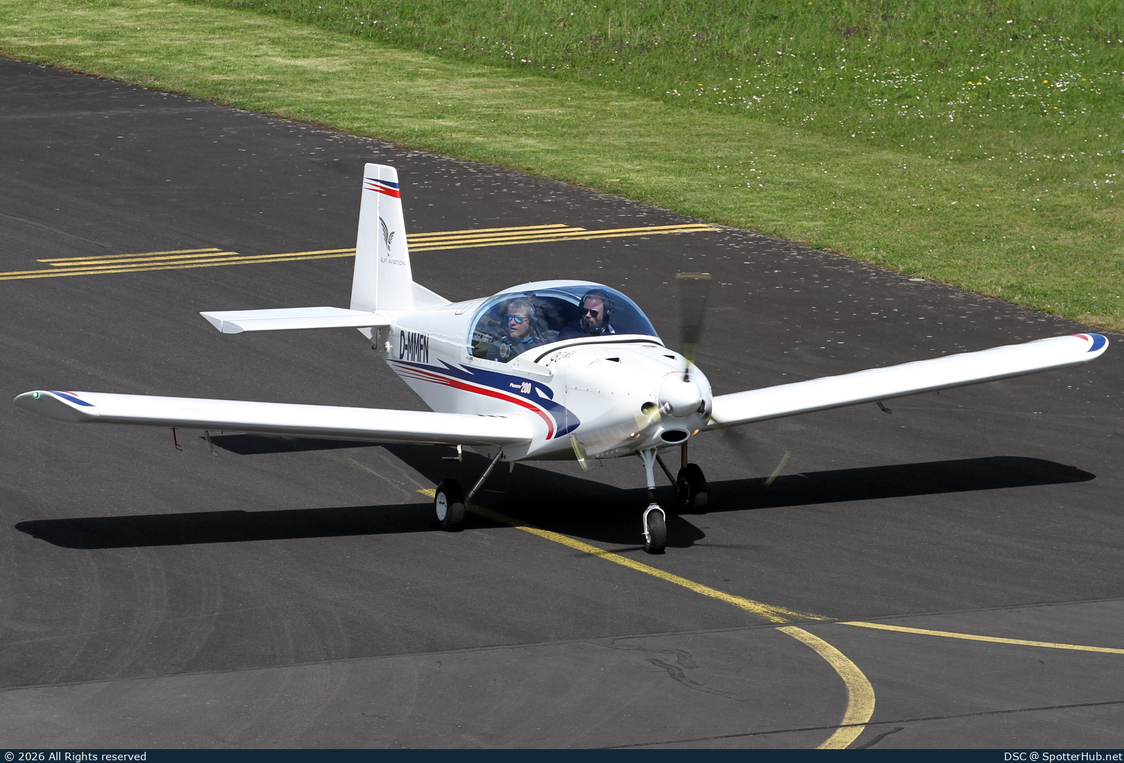 Photo of D-MMFN - Alpi Pioneer 200 Standard operated by Private