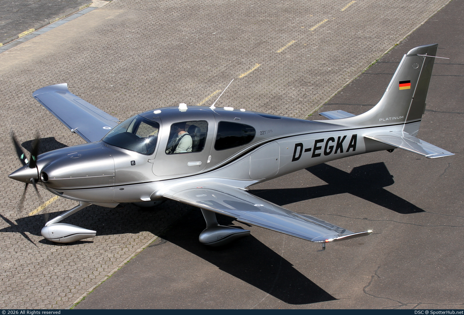 Photo of D-EGKA - Cirrus SR22T G6 GTS operated by Private
